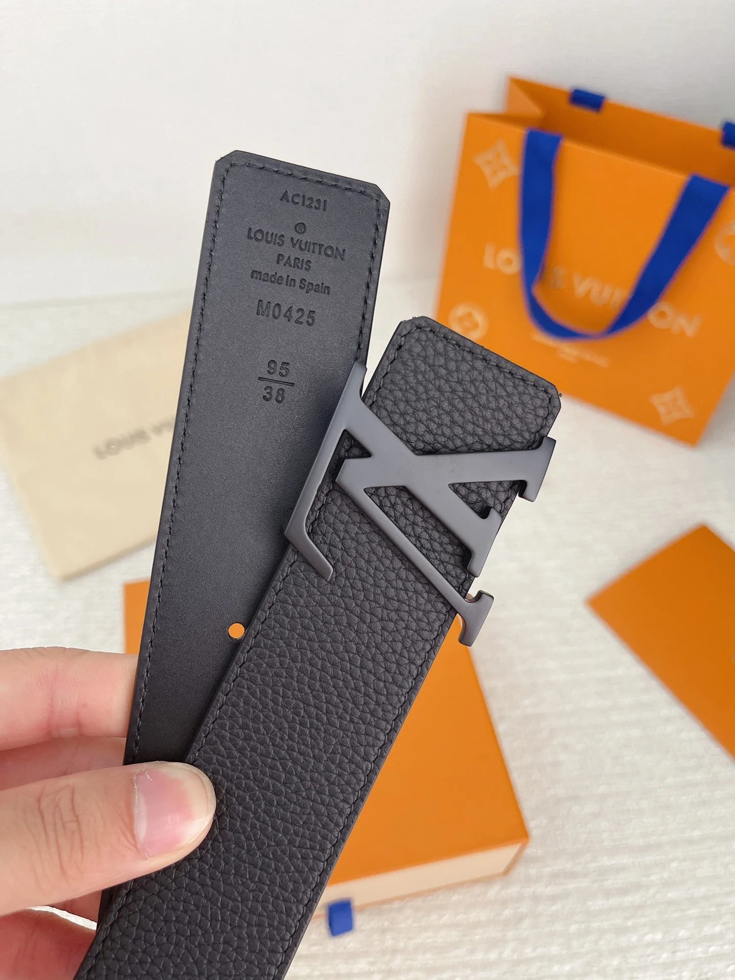 LV BELT