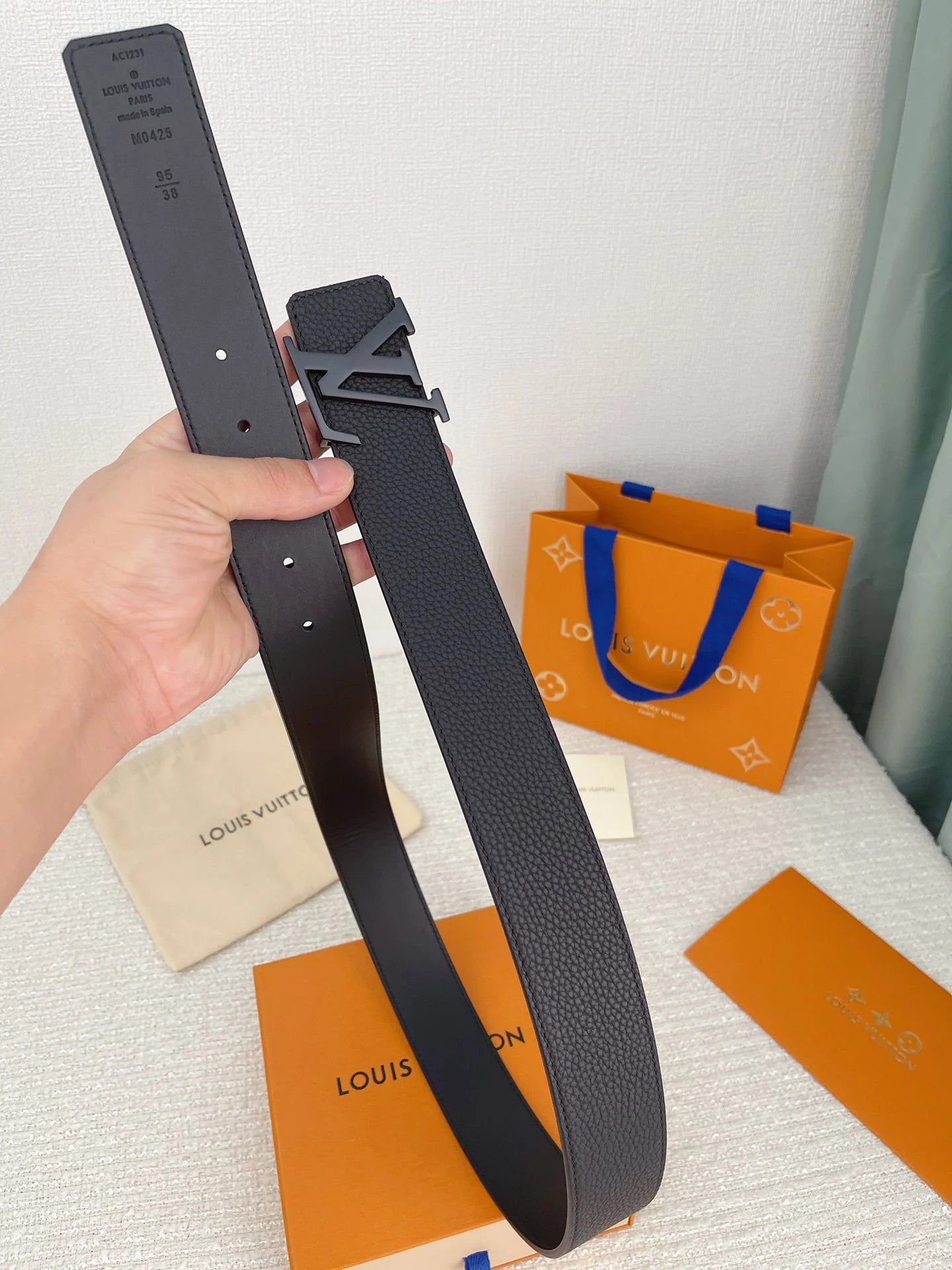 LV BELT