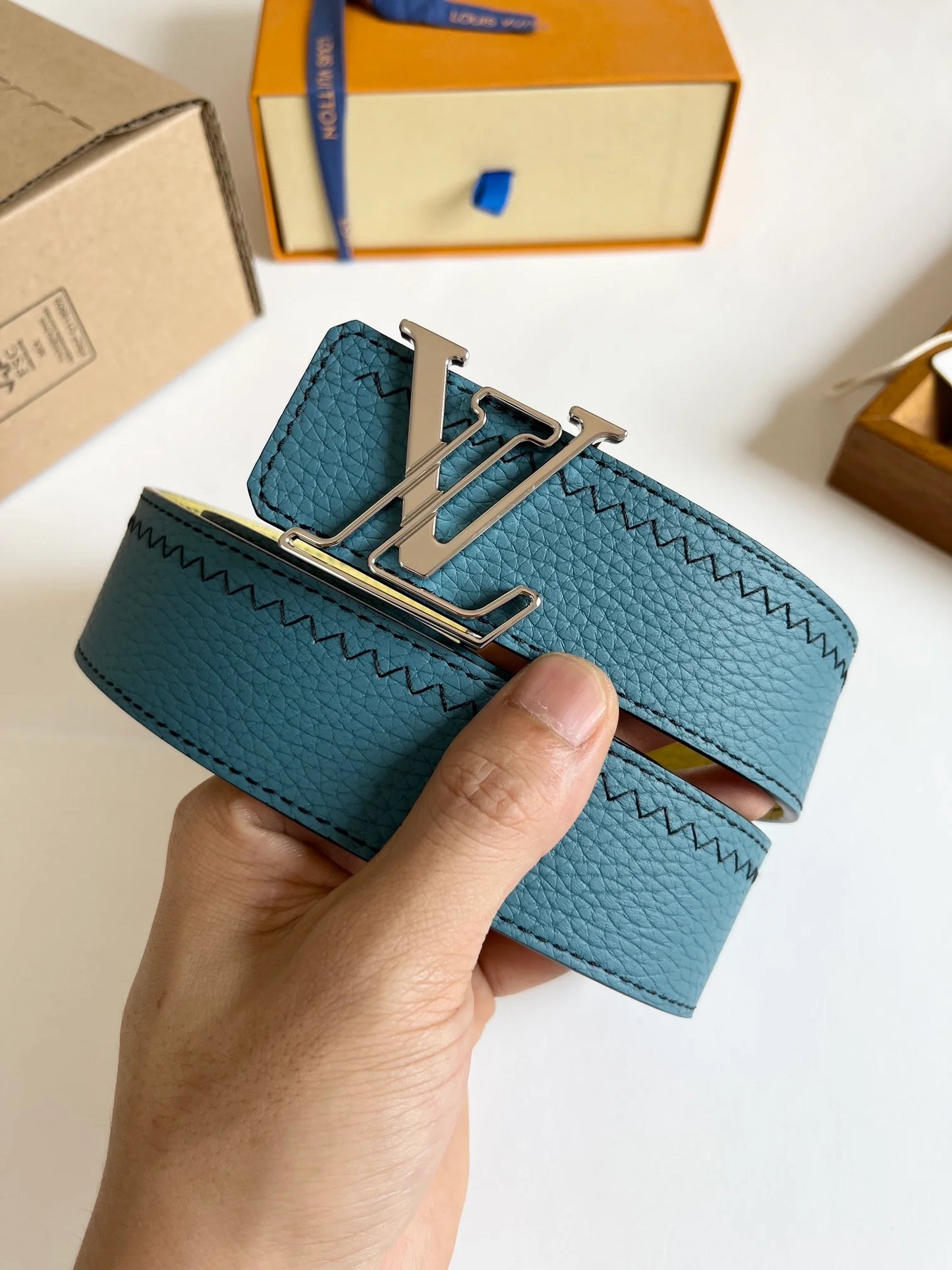 LV BELT