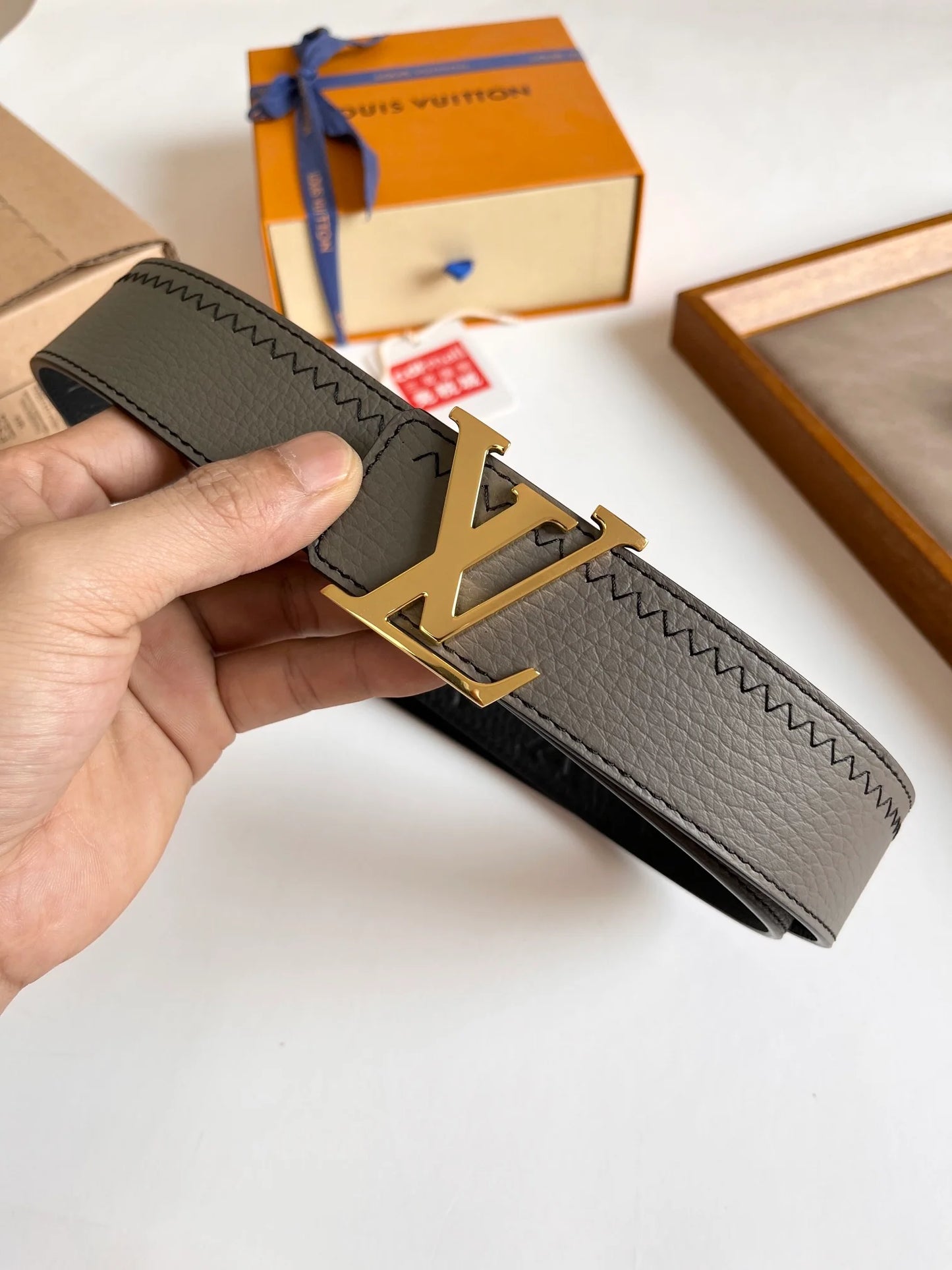 LV BELT