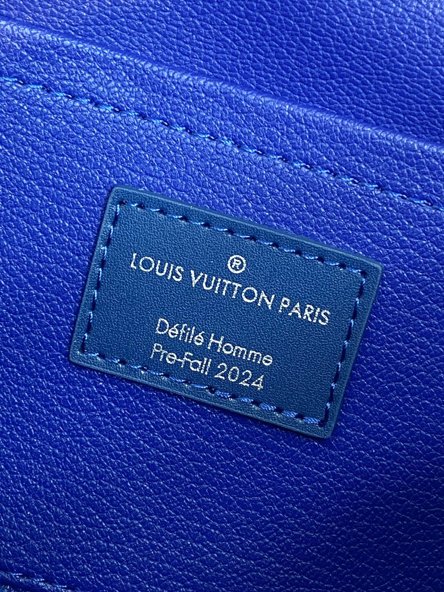 LV CLUTCH