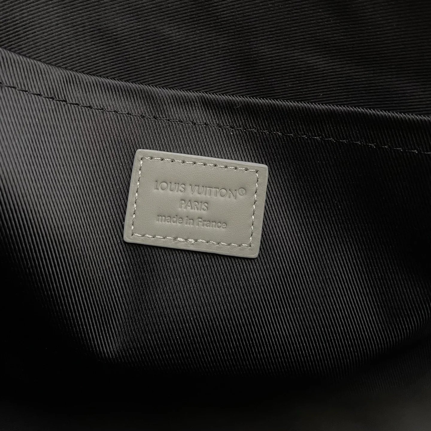 LV CLUTCH