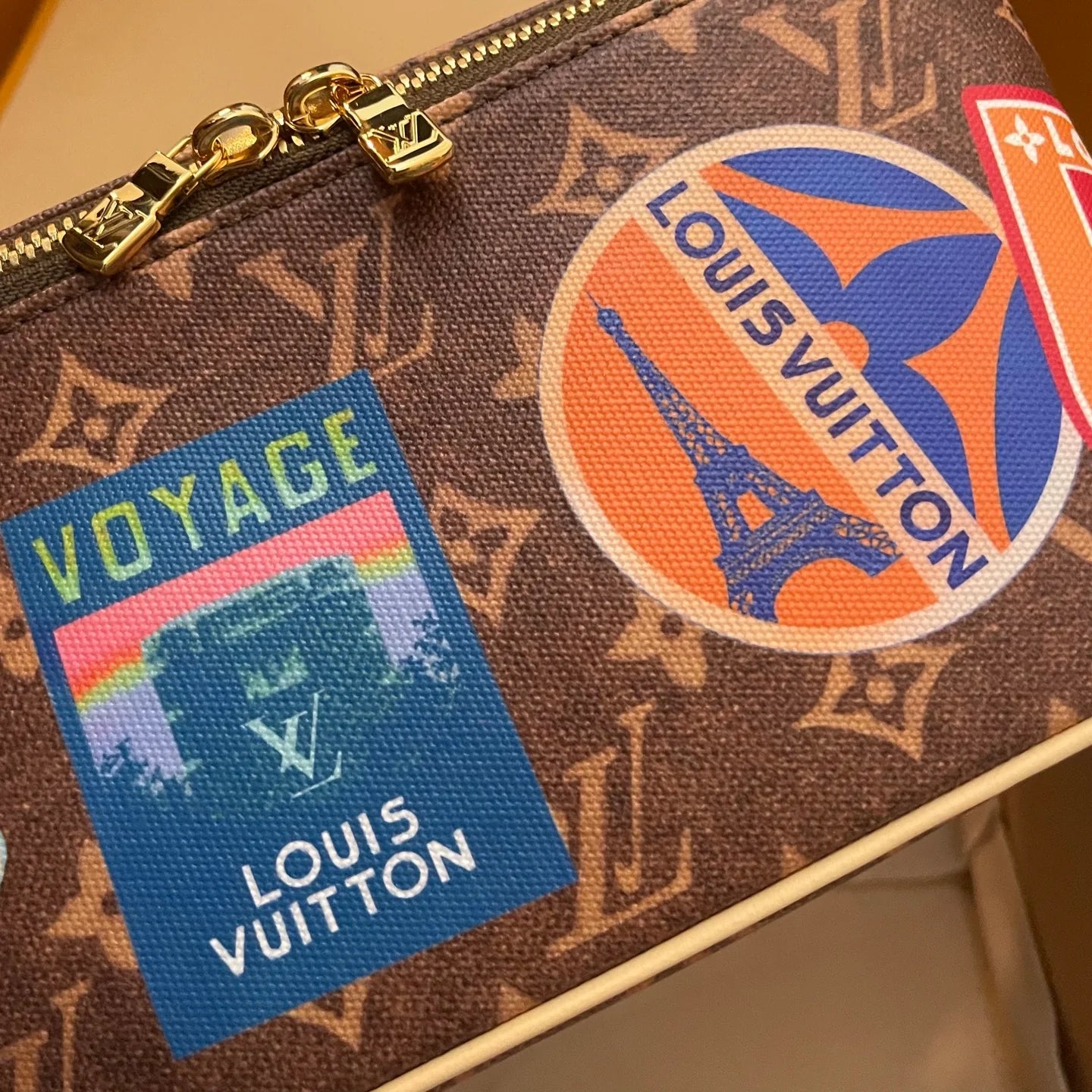 LV CLUTCH