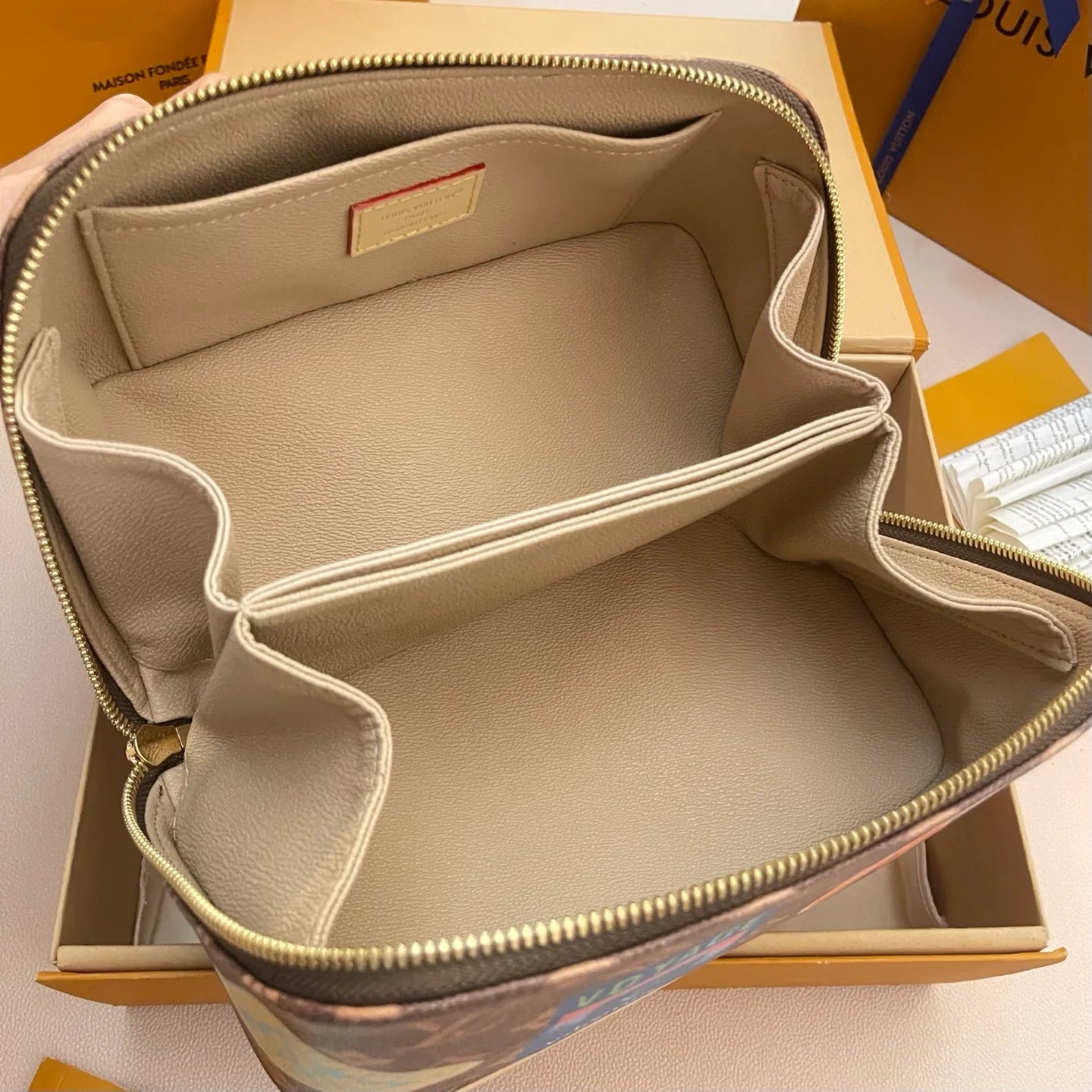 LV CLUTCH
