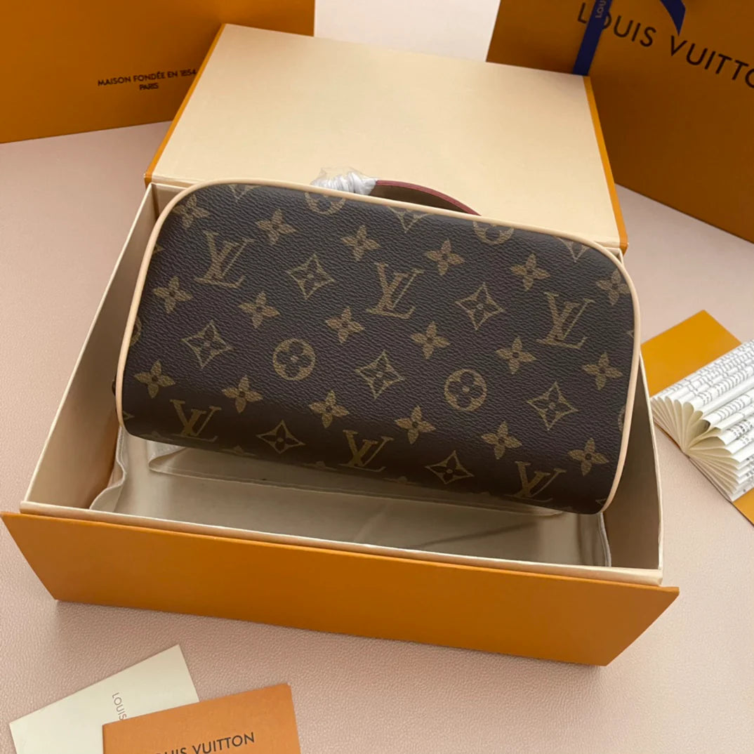 LV CLUTCH