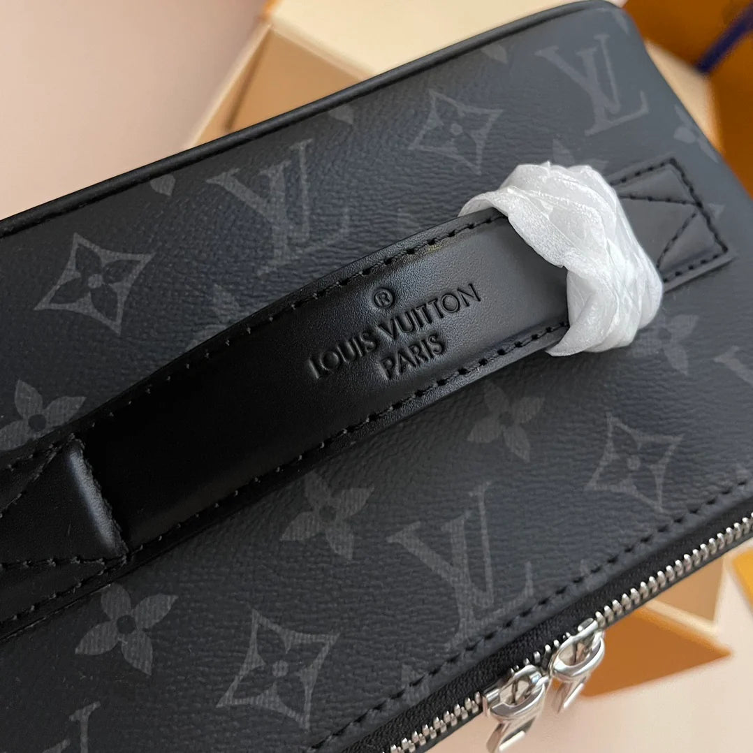 LV CLUTCH