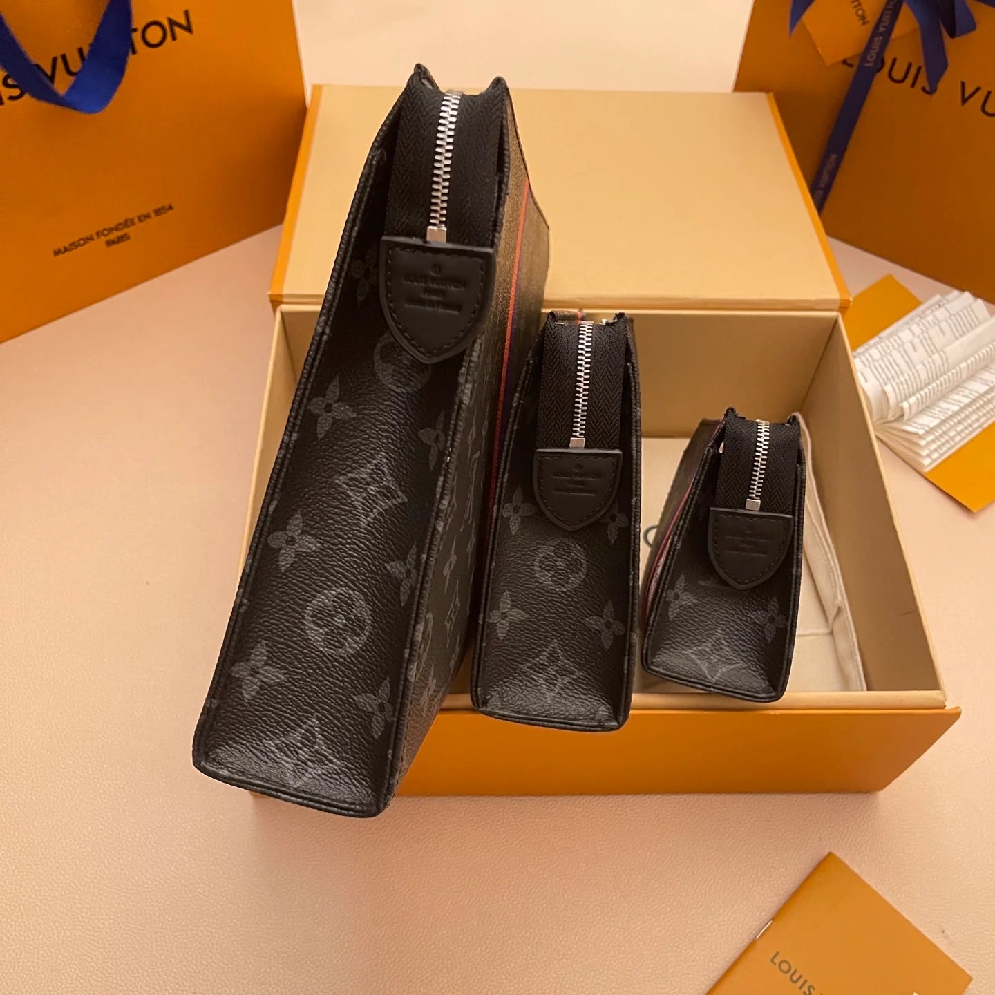LV CLUTCH