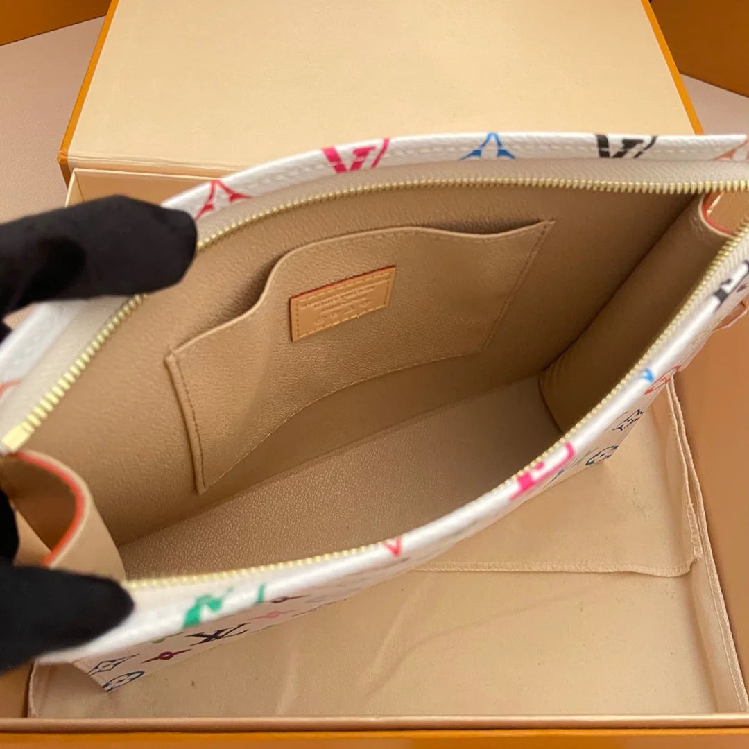 LV CLUTCH