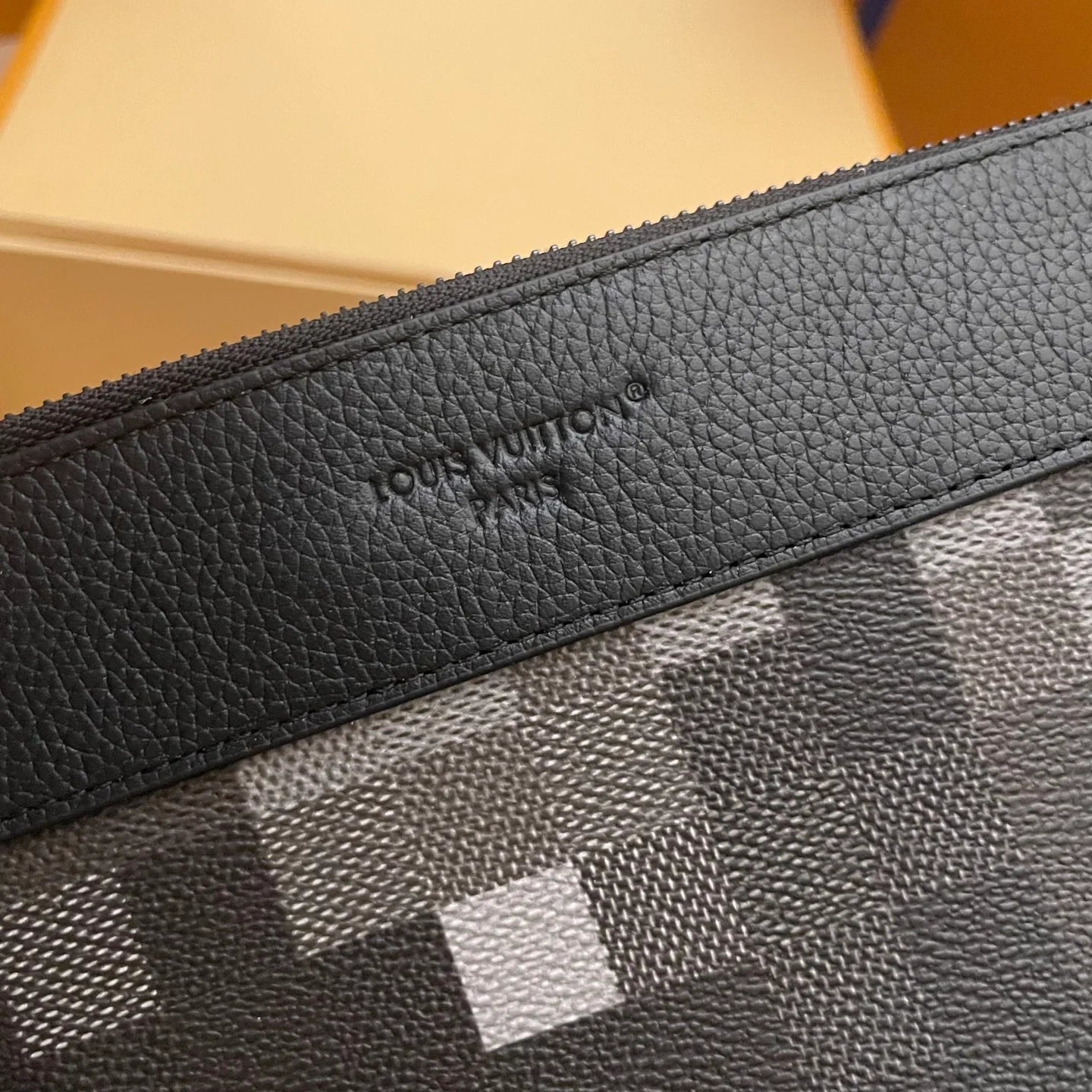LV CLUTCH