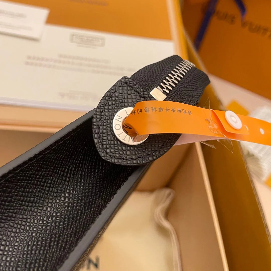 LV CLUTCH