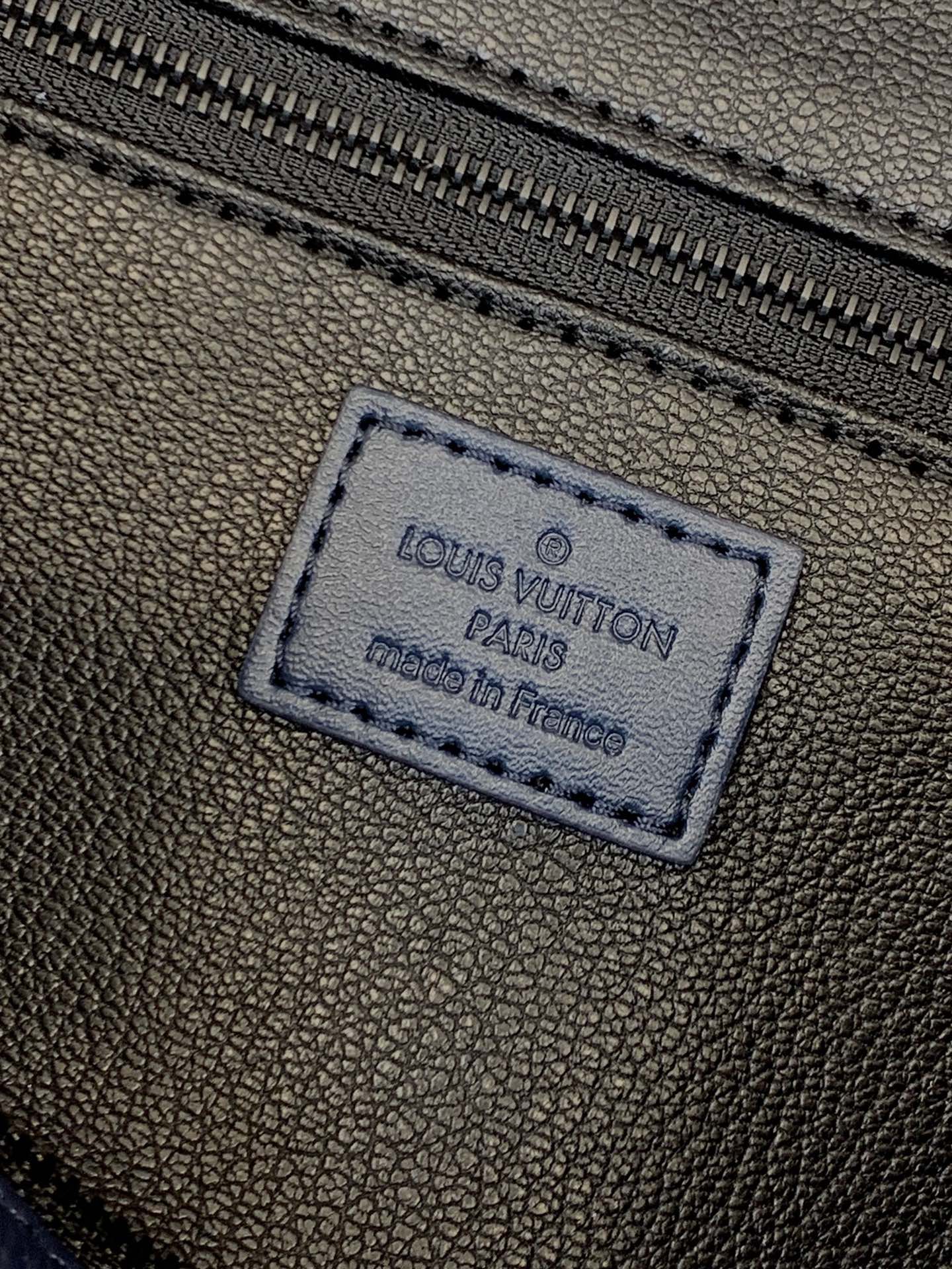 LV CLUTCH