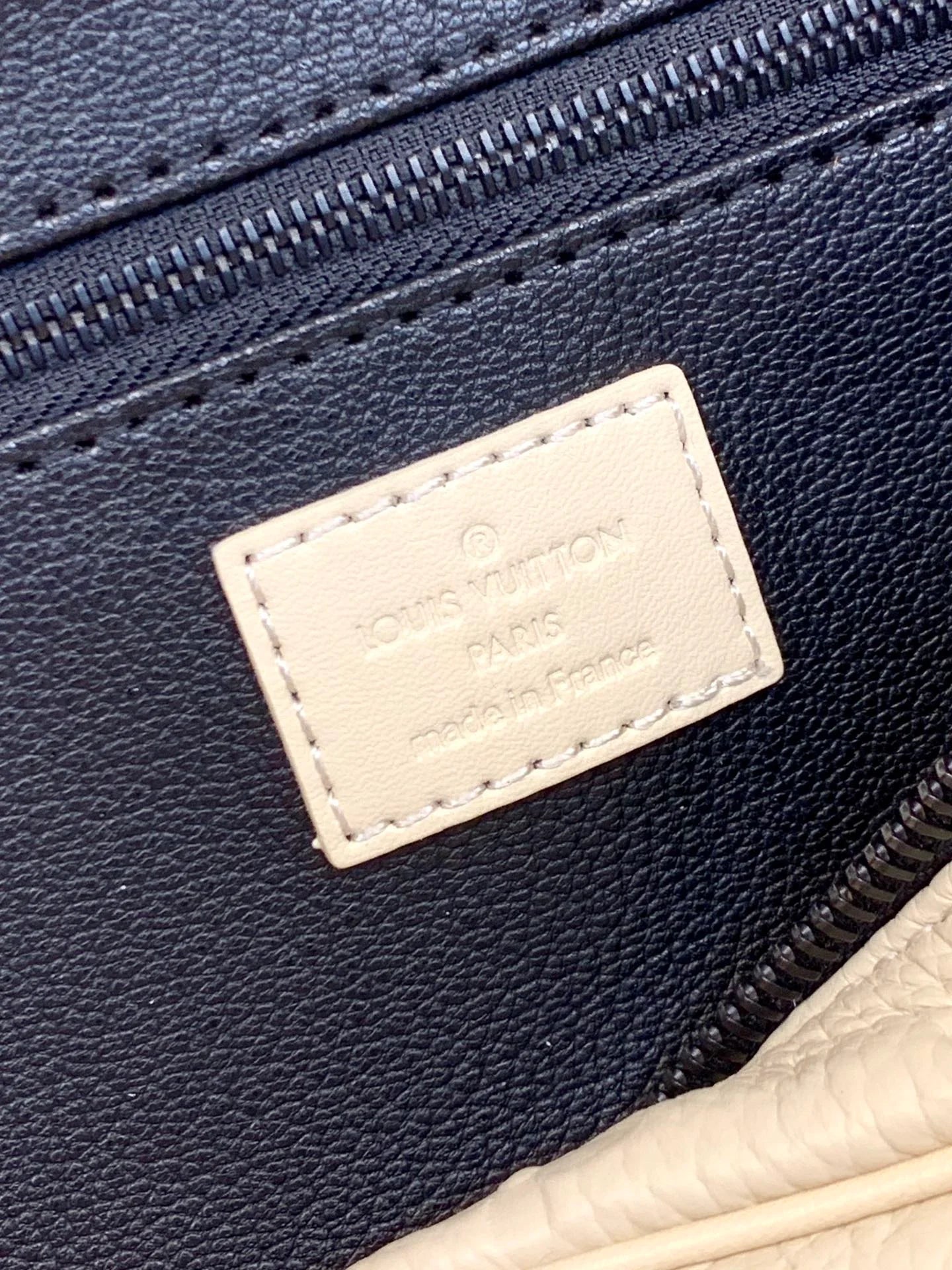 LV CLUTCH