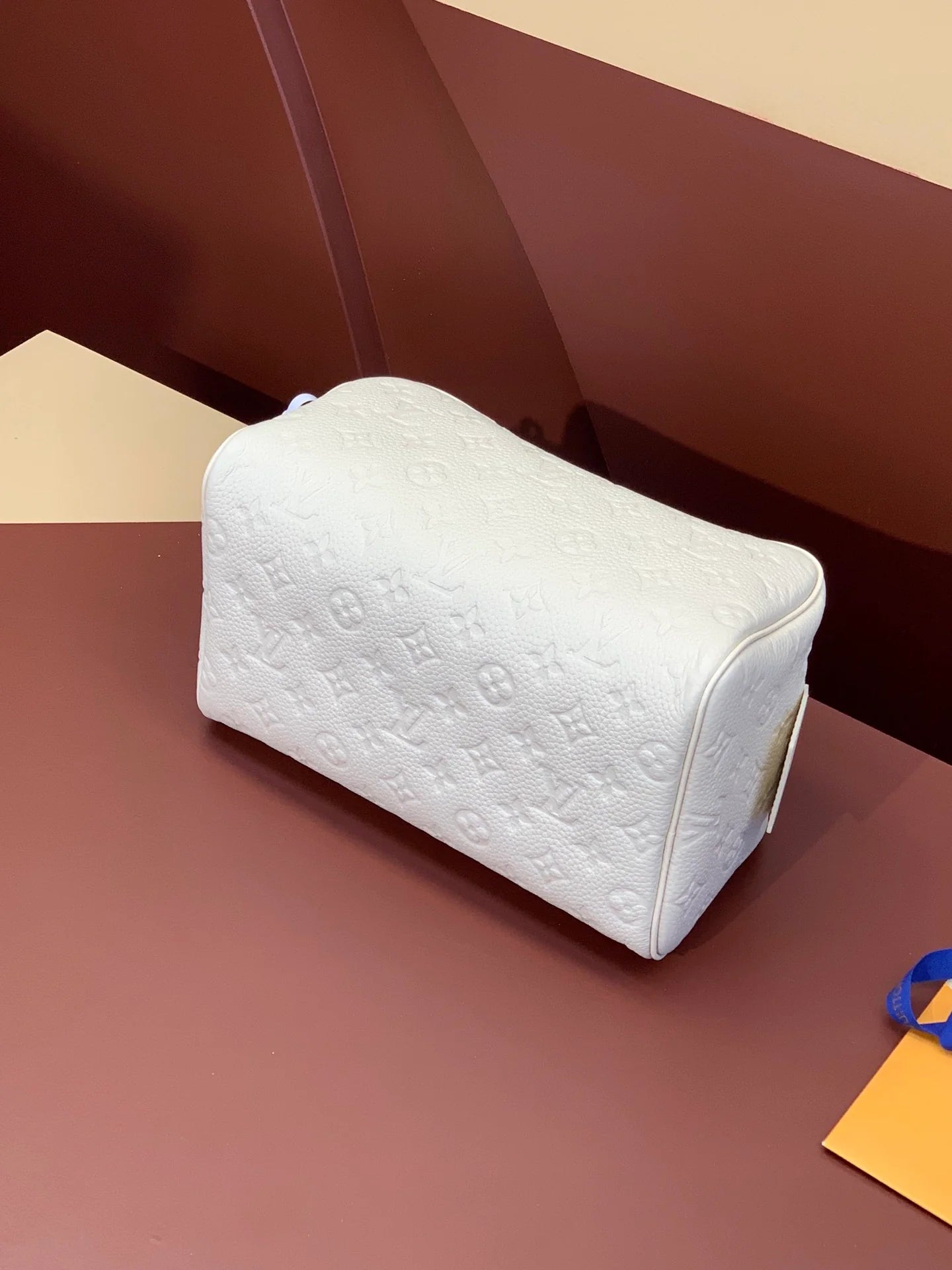 LV CLUTCH
