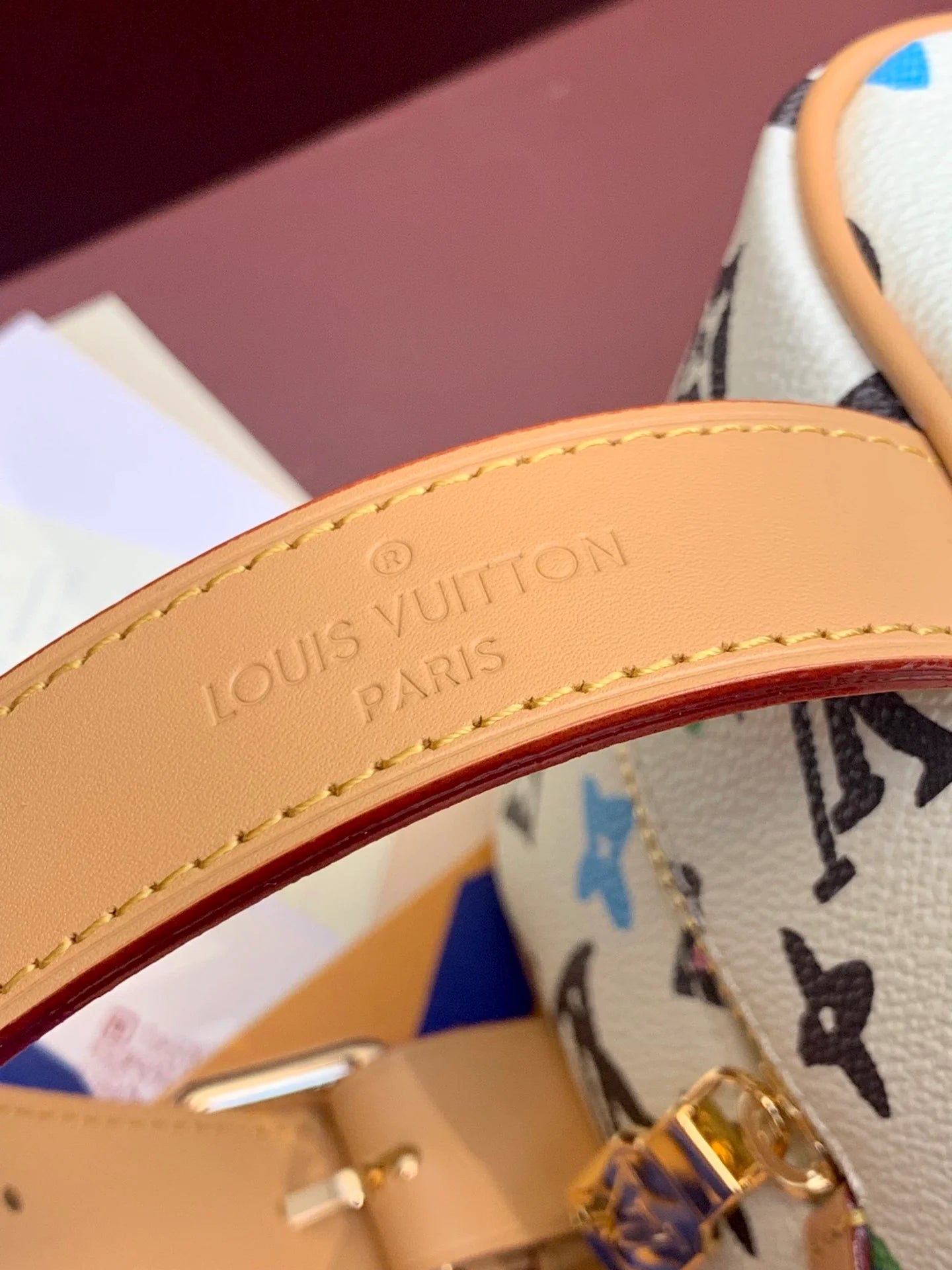 LV CLUTCH