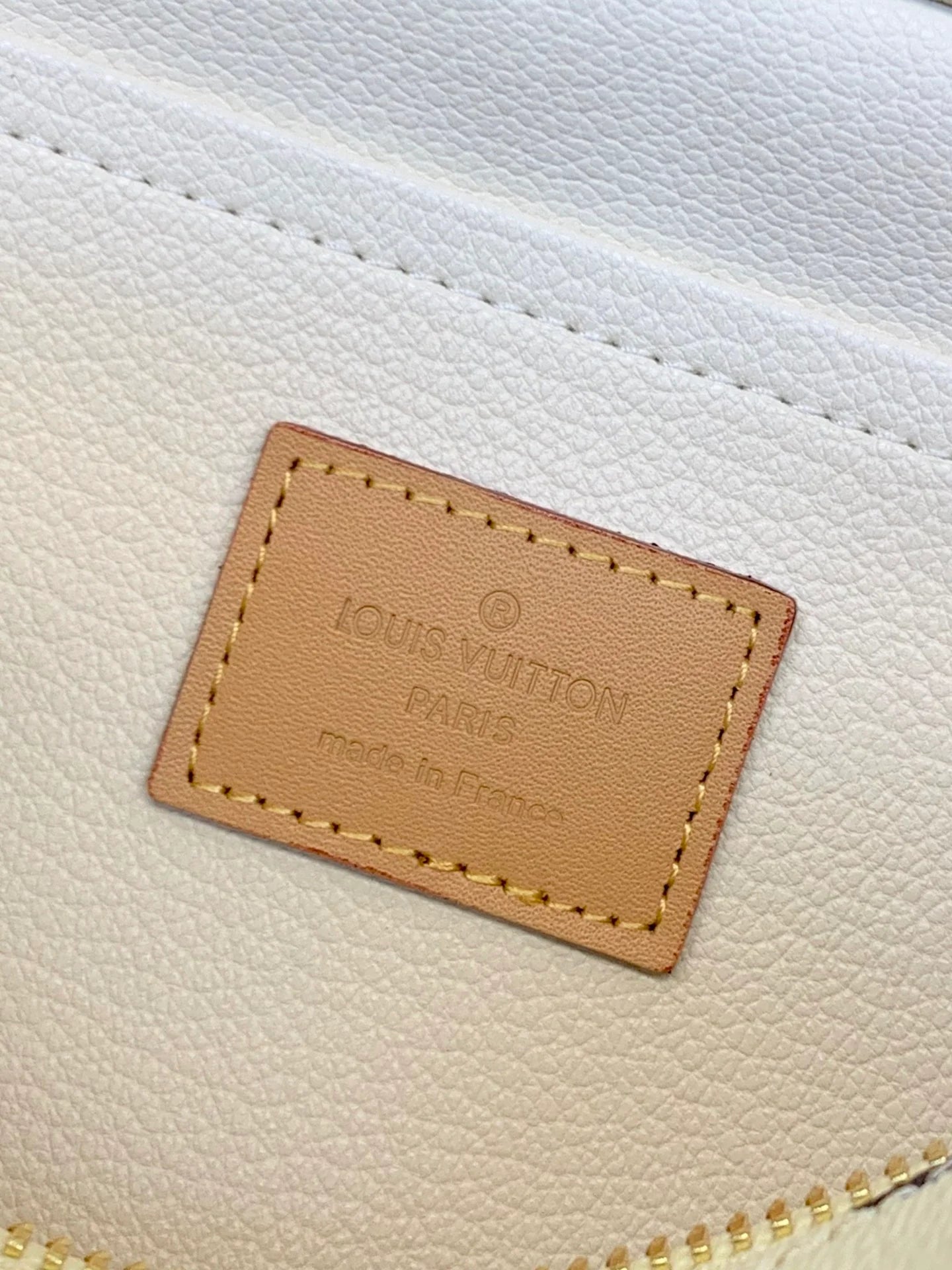 LV CLUTCH