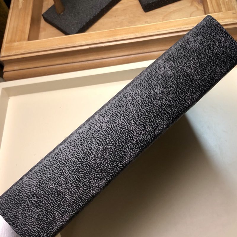 LV CLUTCH