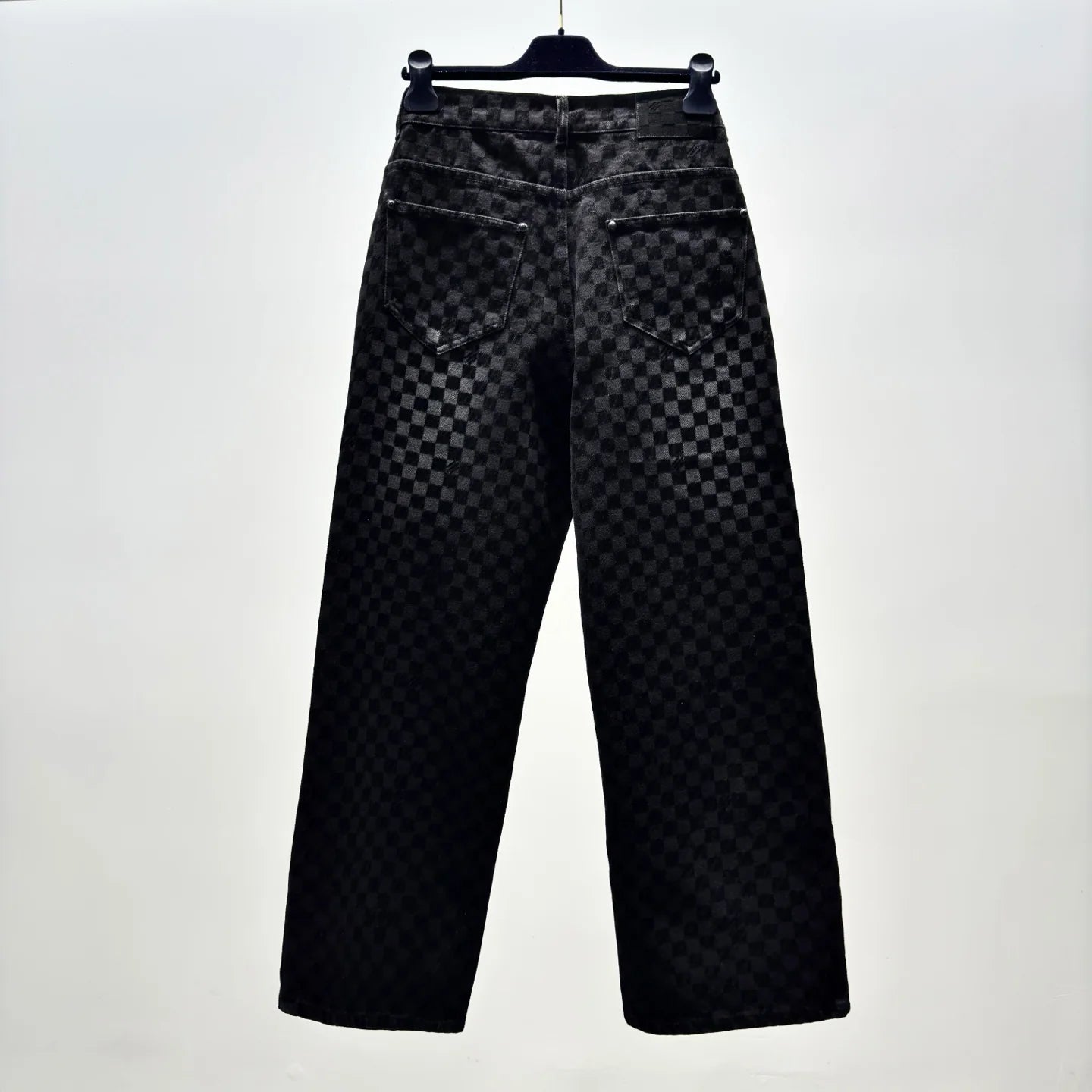 LV JEANS