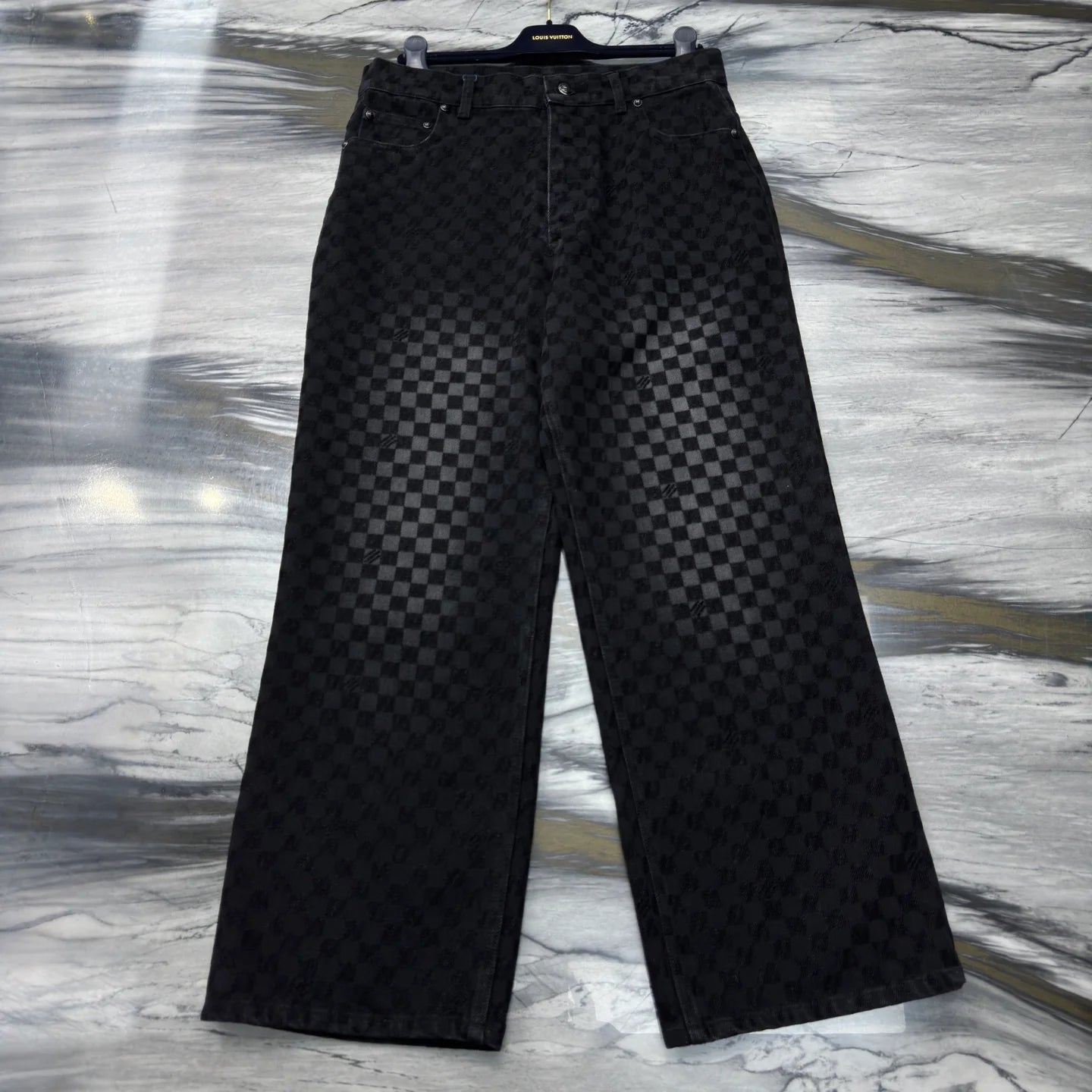 LV JEANS