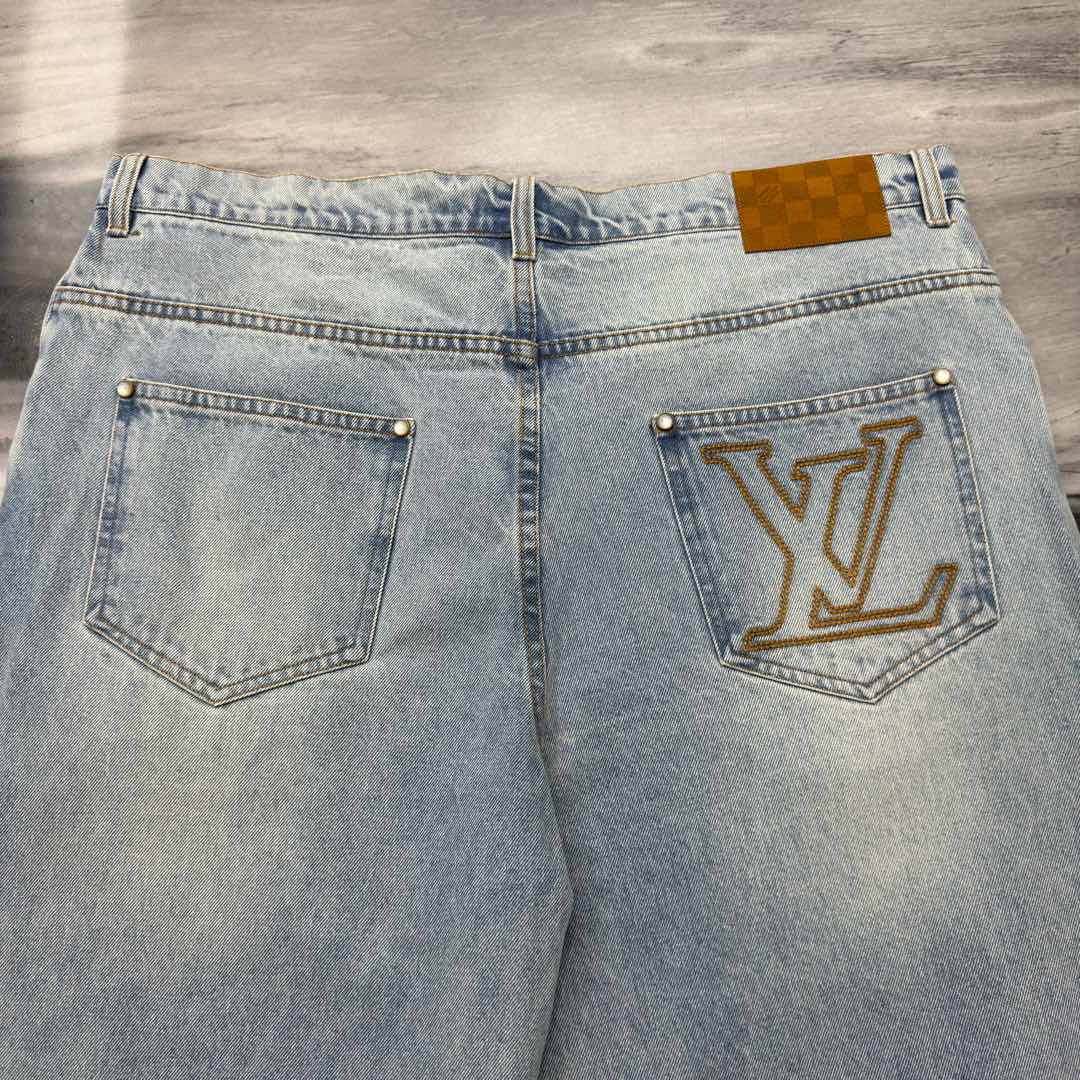 LV JEANS