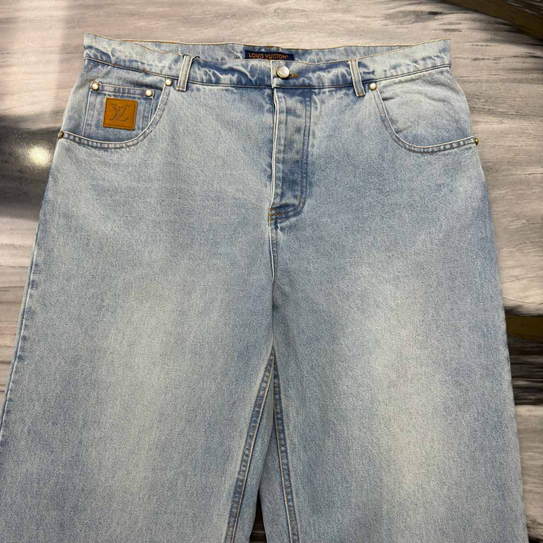LV JEANS