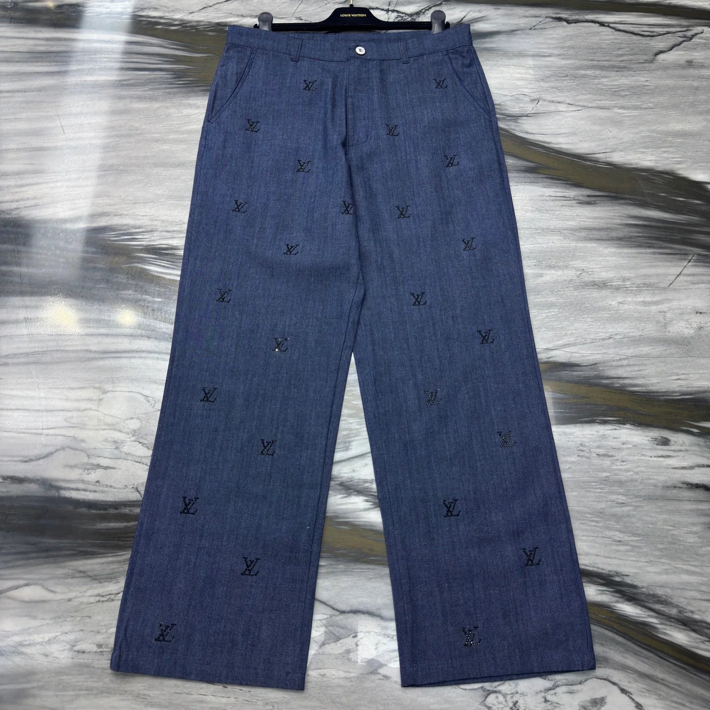 LV JEANS