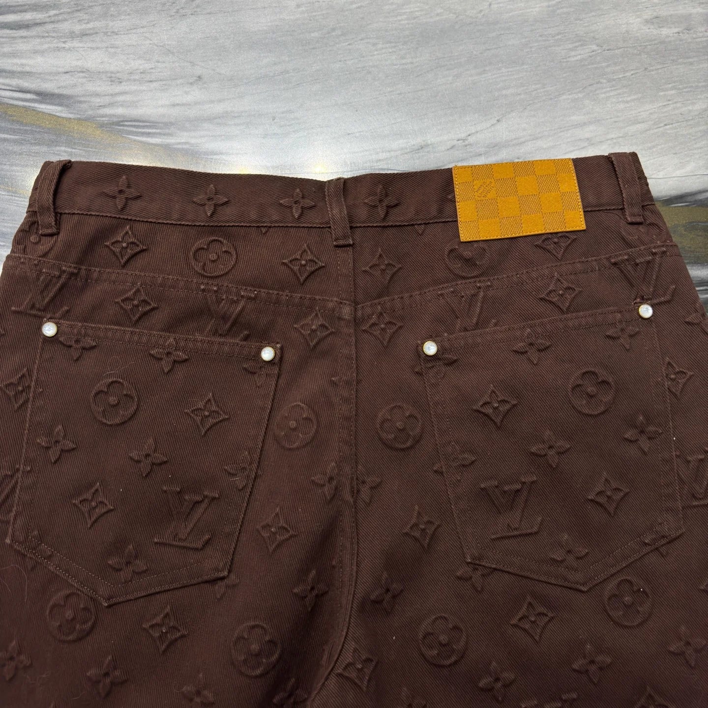 LV JEANS