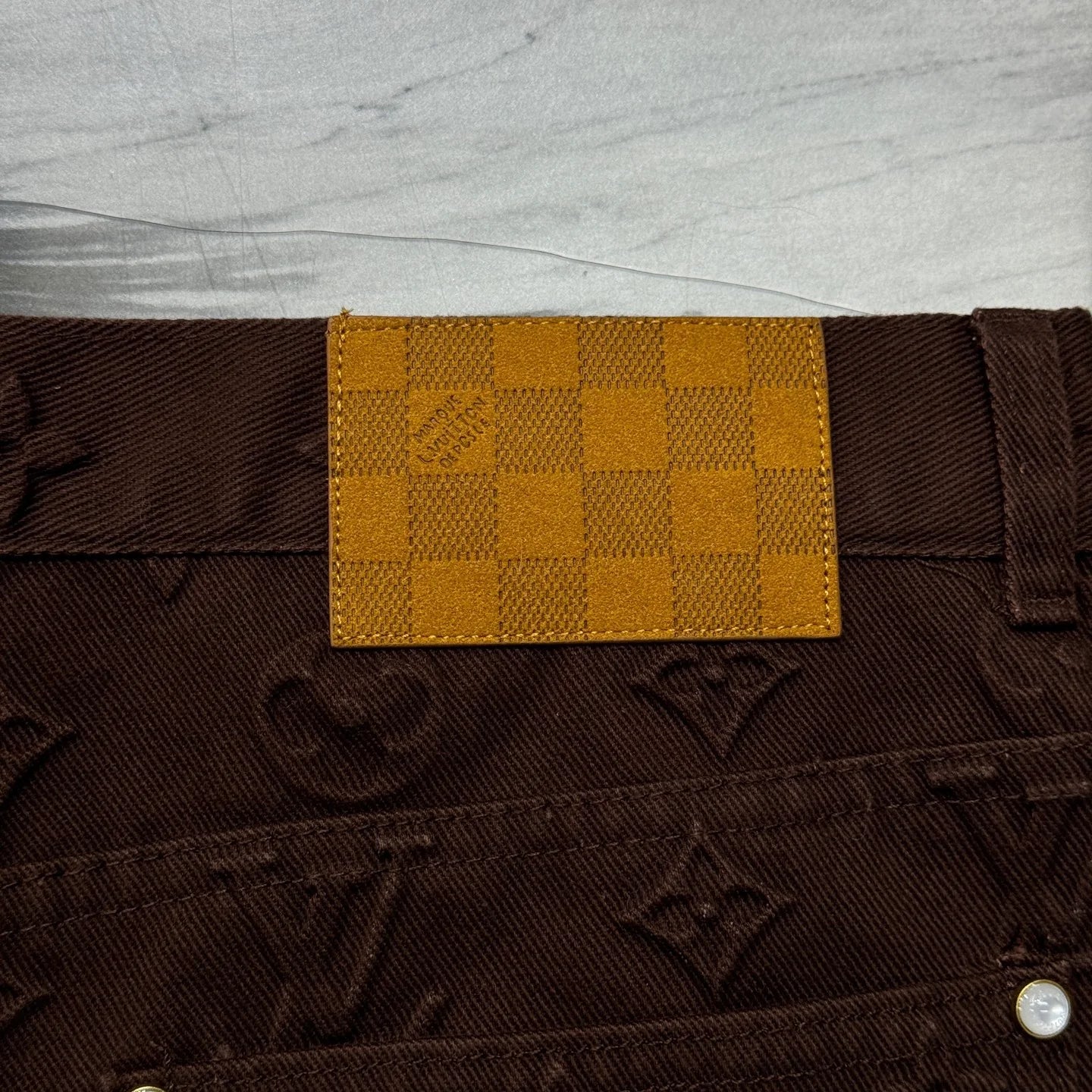 LV JEANS
