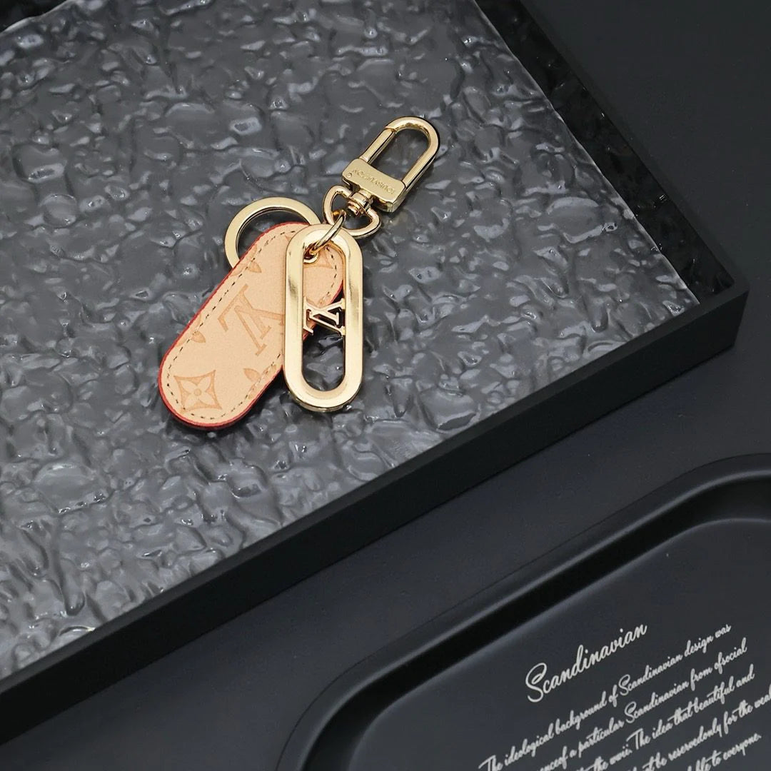 LV KEY HOLDER