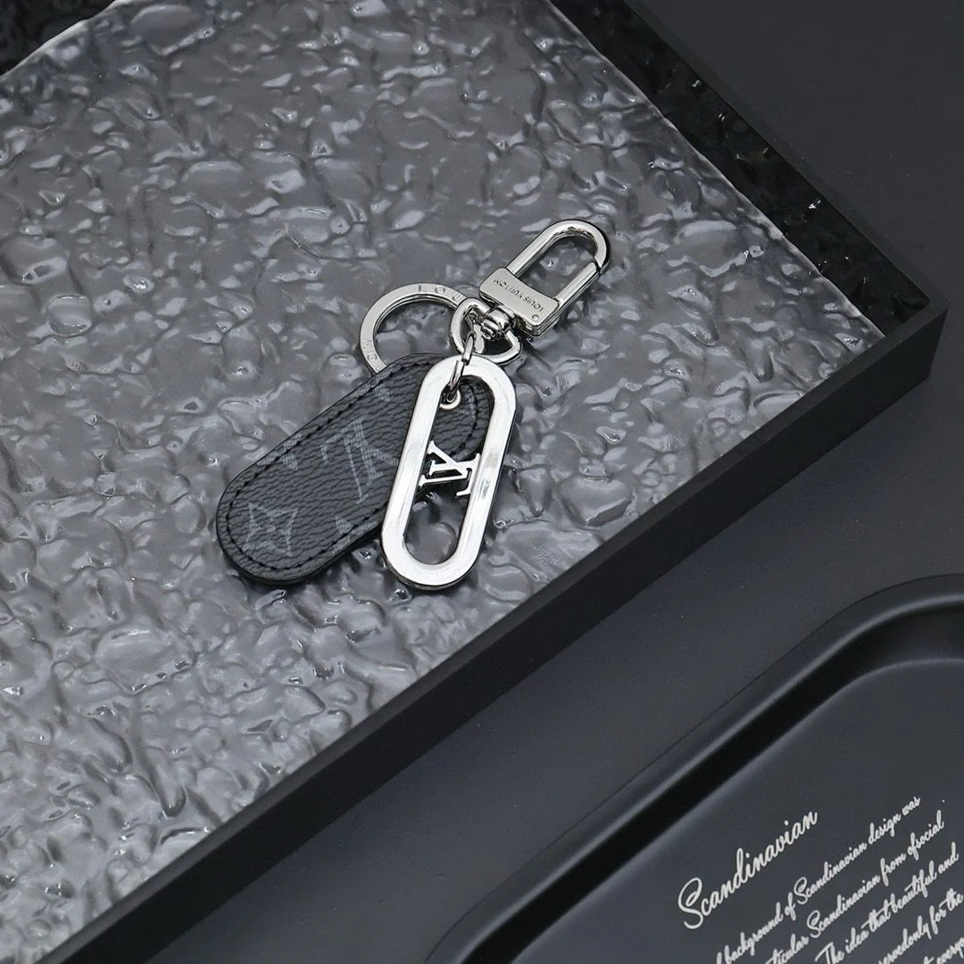 LV KEY HOLDER