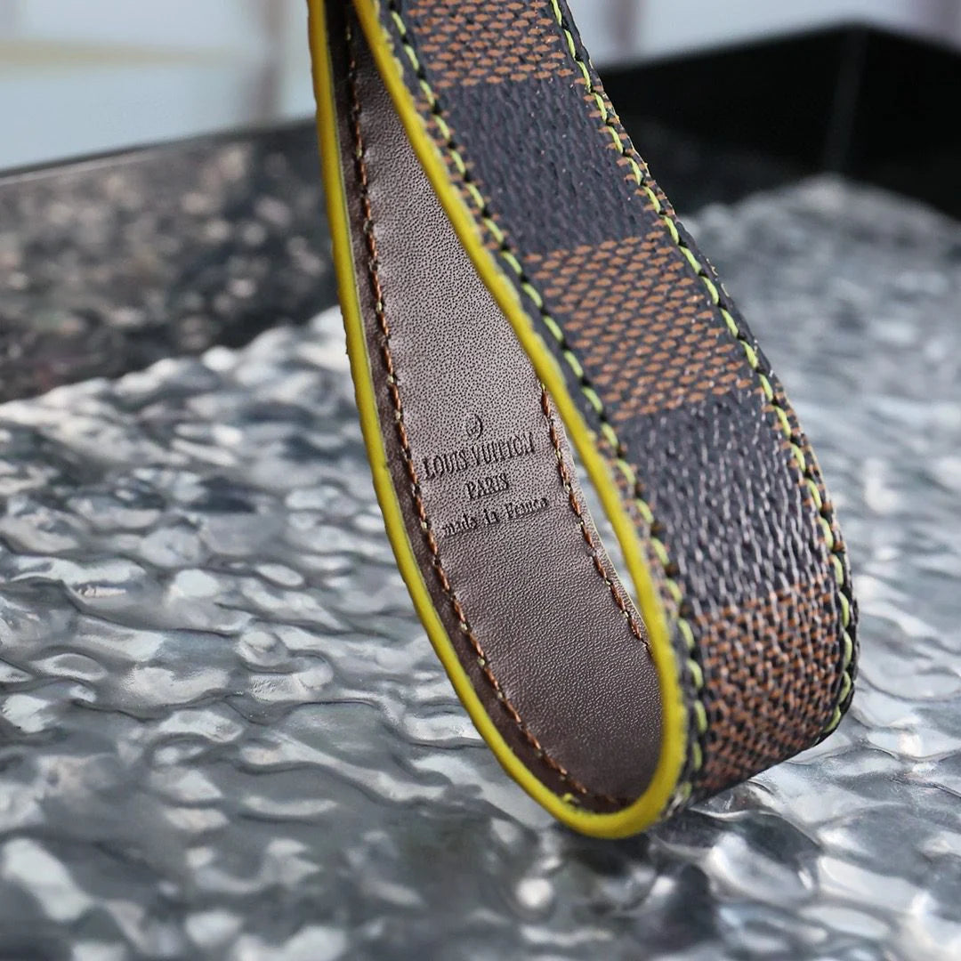 LV KEY HOLDER