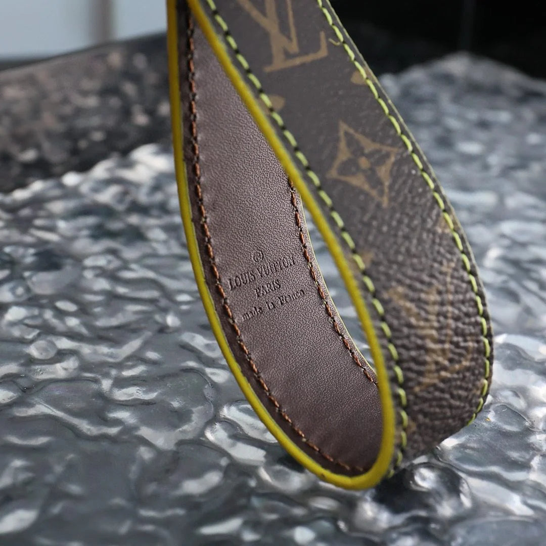 LV KEY HOLDER