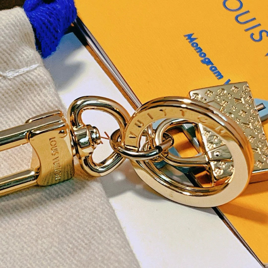 LV KEY HOLDER