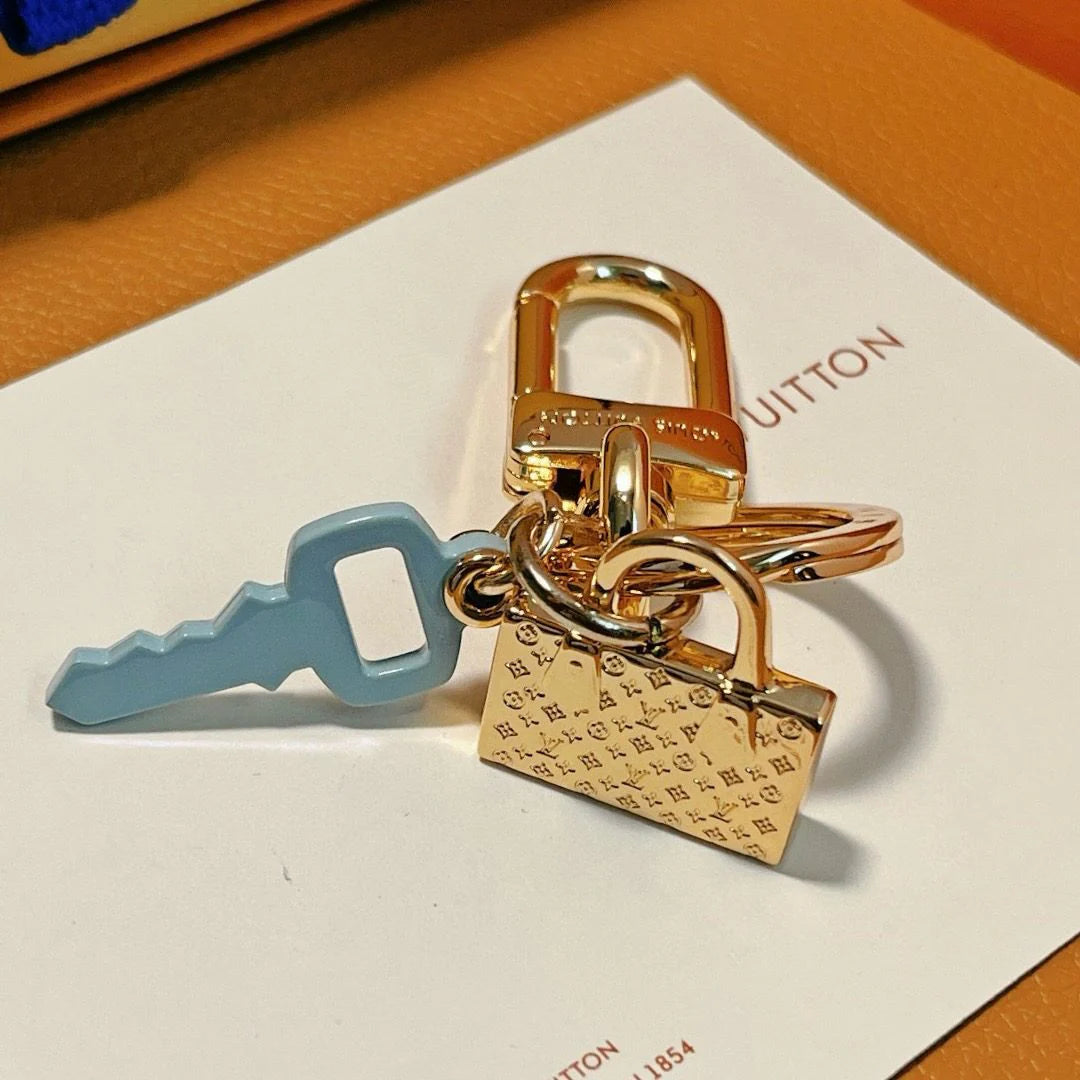 LV KEY HOLDER