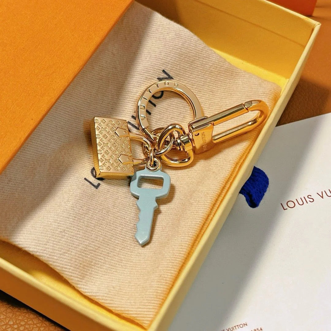LV KEY HOLDER