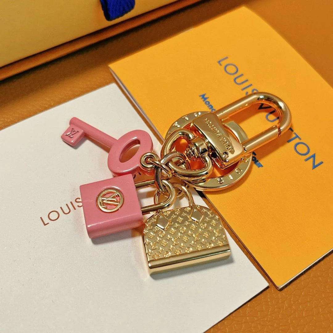 LV KEY HOLDER