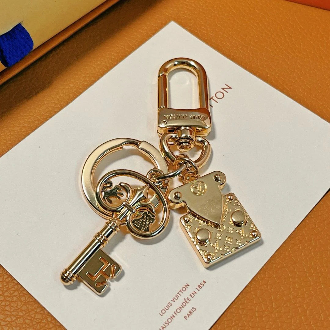 LV KEY HOLDER