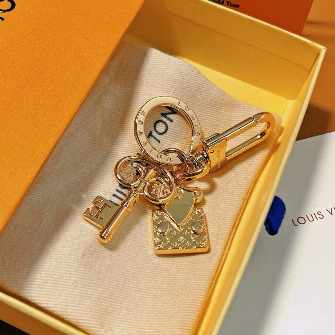 LV KEY HOLDER