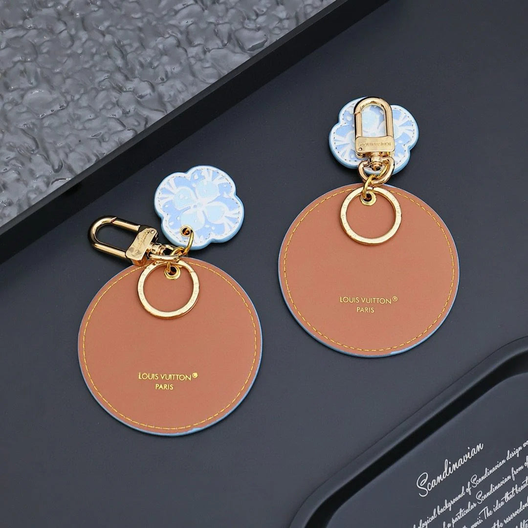 LV KEY HOLDER