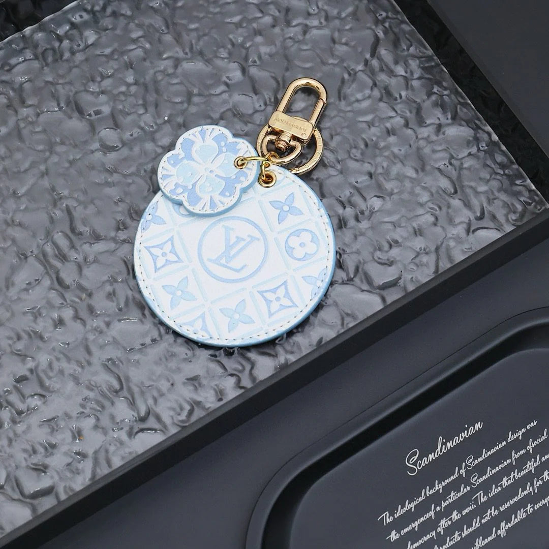 LV KEY HOLDER