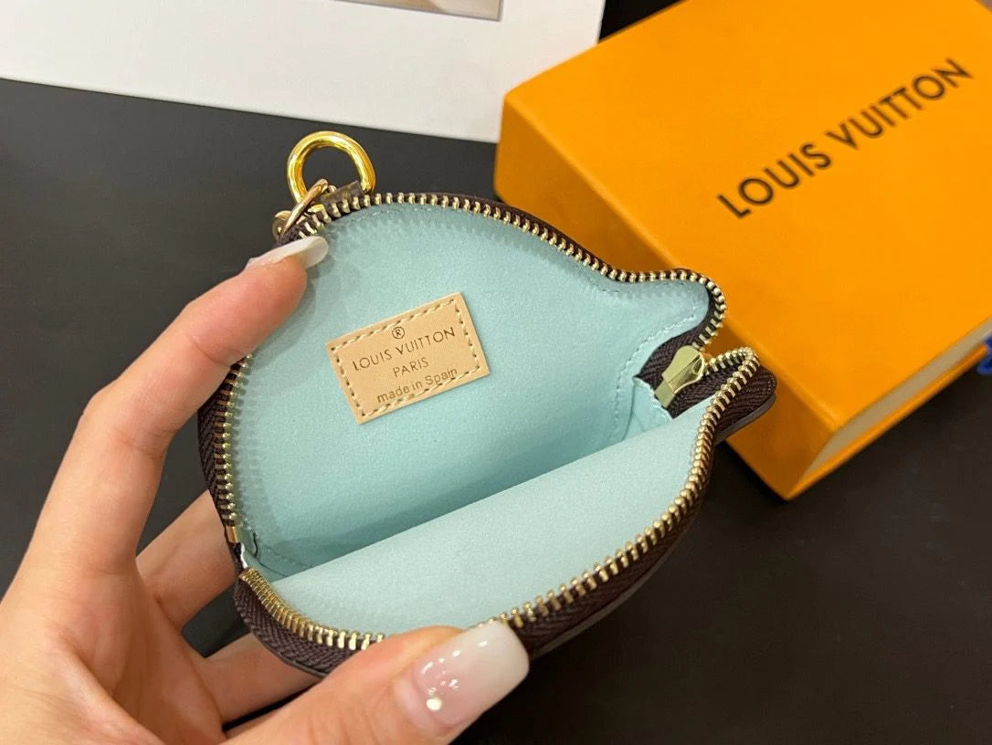 LV KEY HOLDER