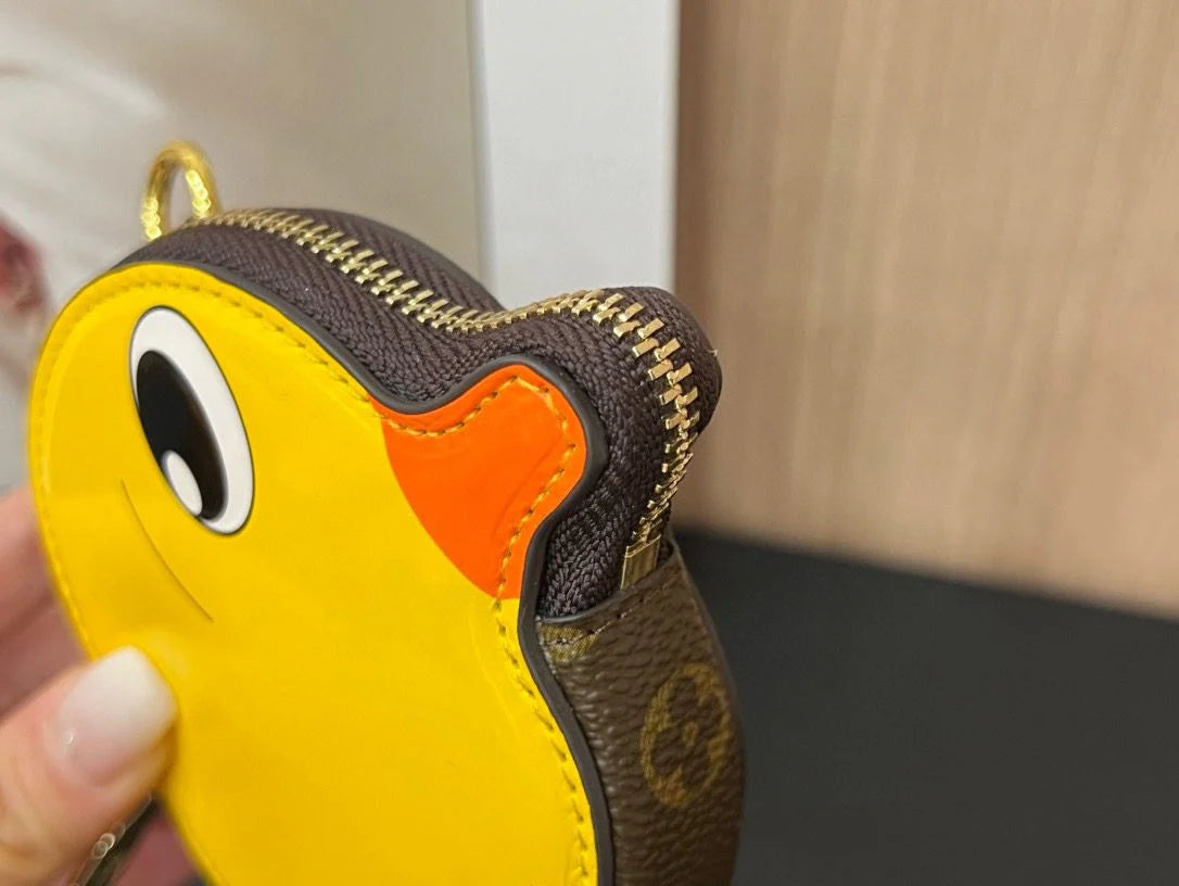 LV KEY HOLDER