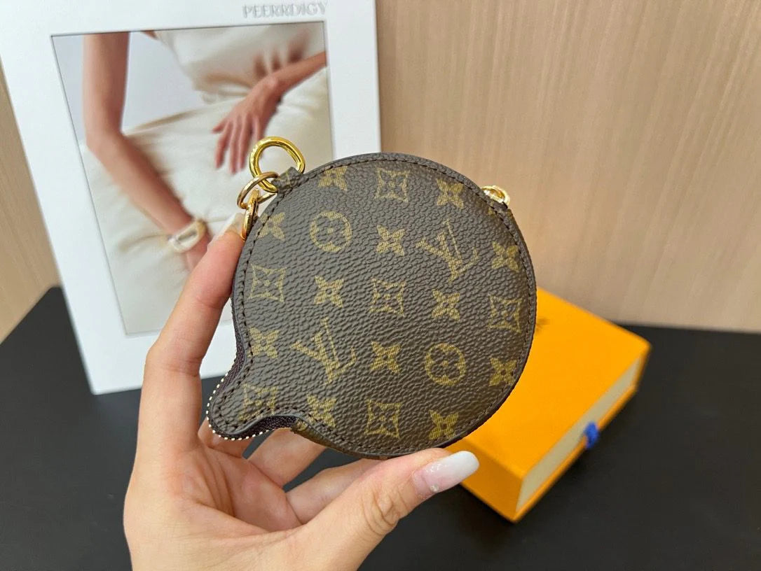 LV KEY HOLDER