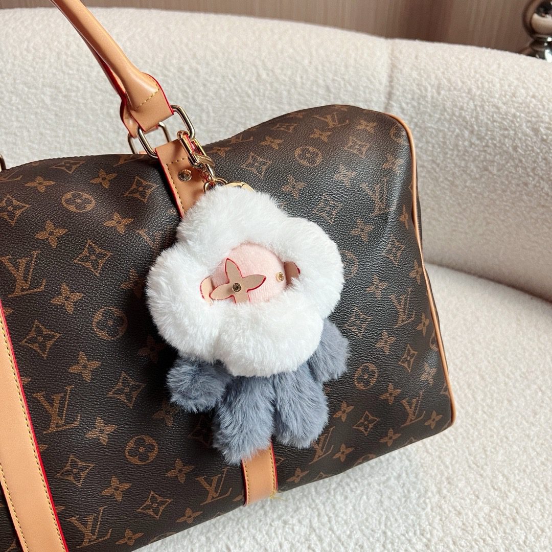 LV KEY HOLDER