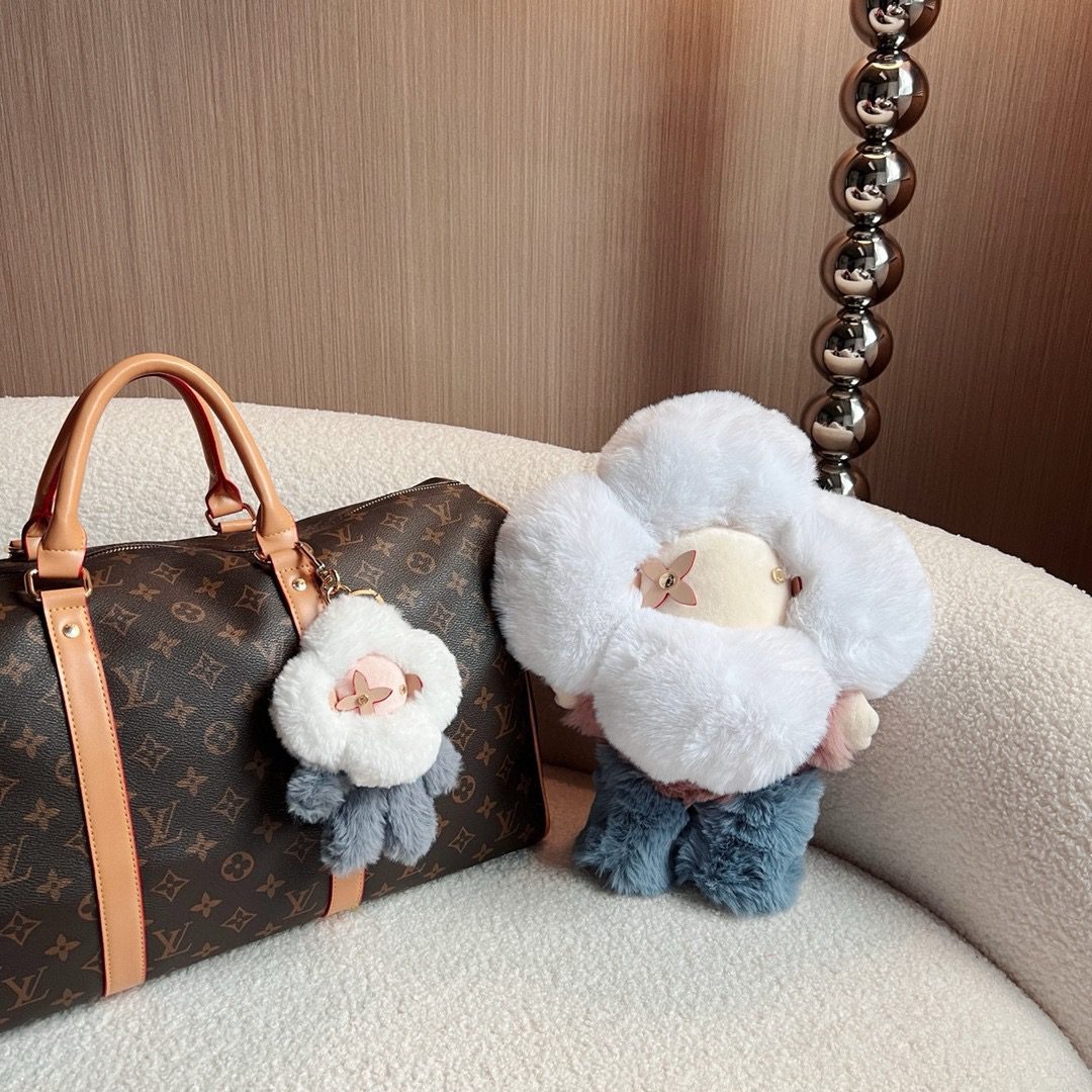 LV KEY HOLDER