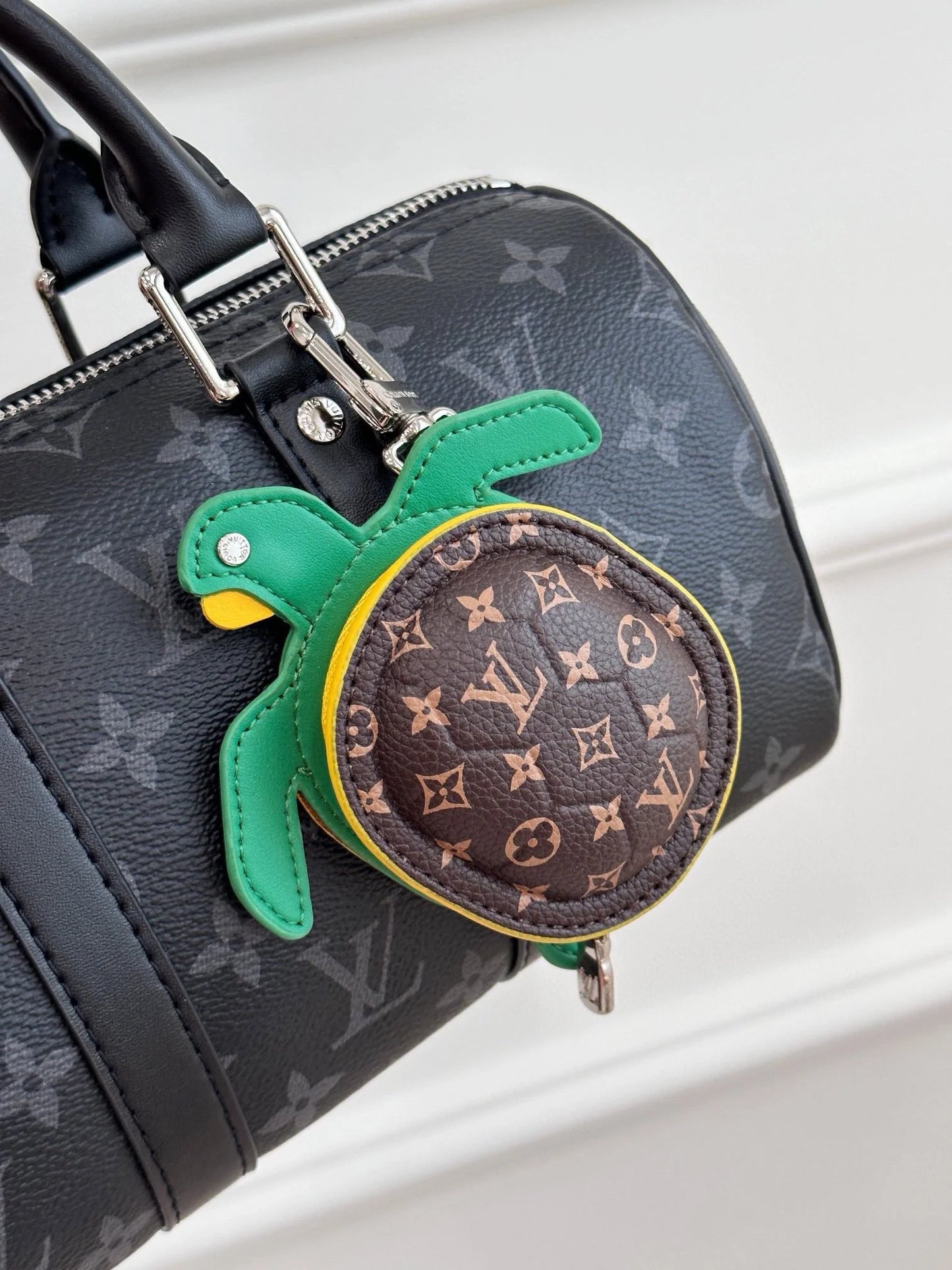 LV KEY HOLDER