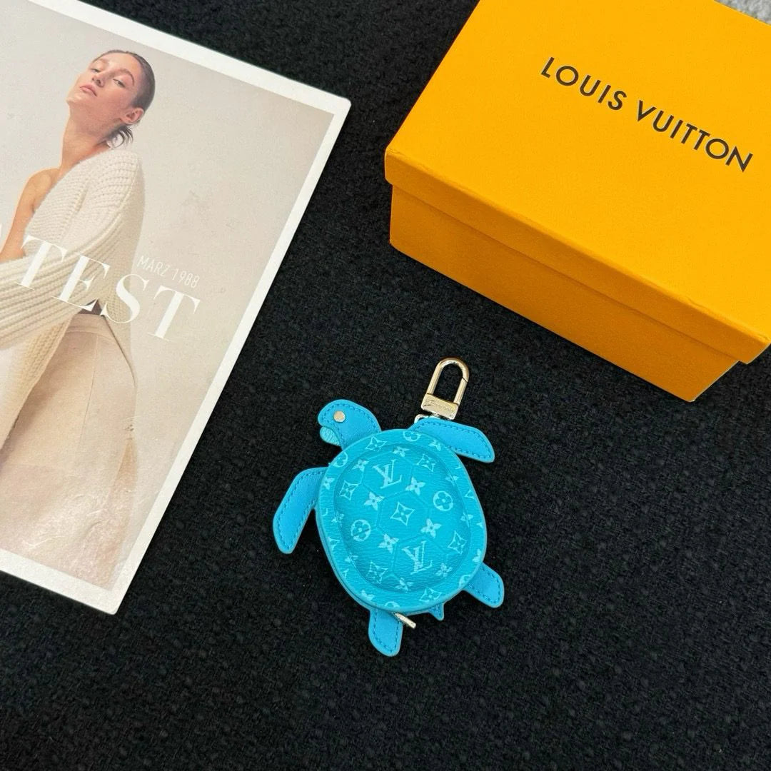 LV KEY HOLDER
