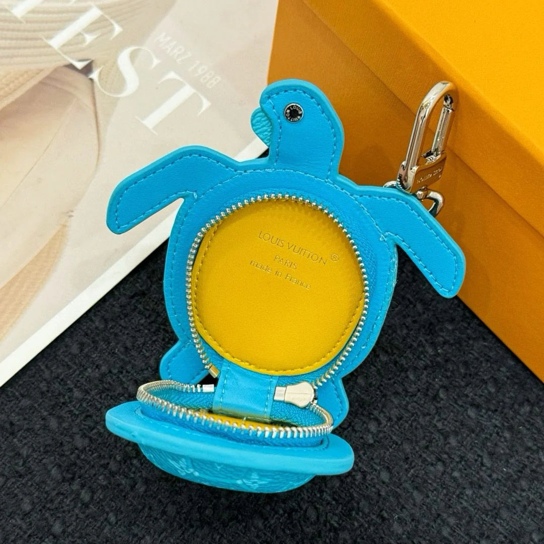 LV KEY HOLDER
