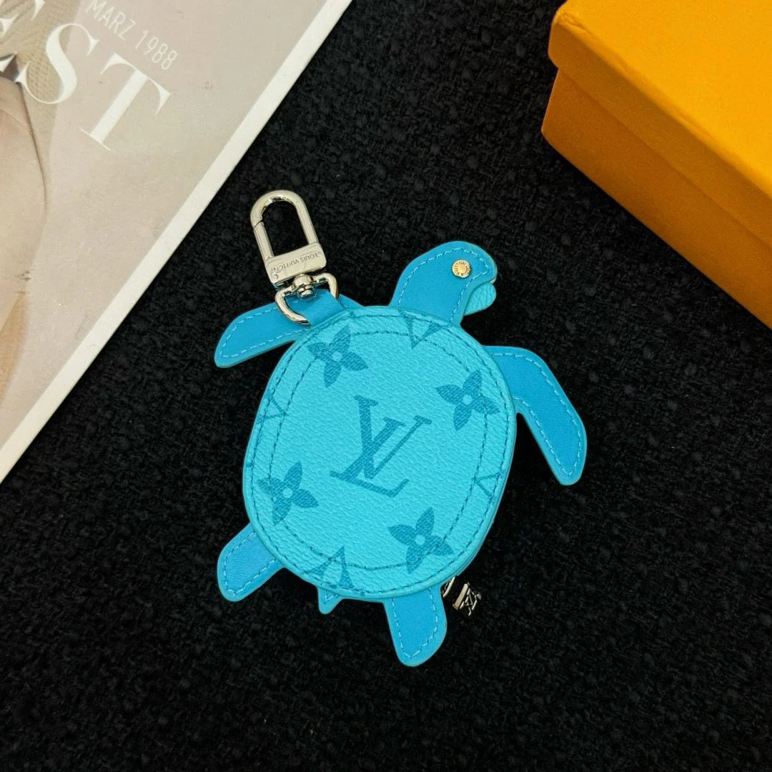 LV KEY HOLDER