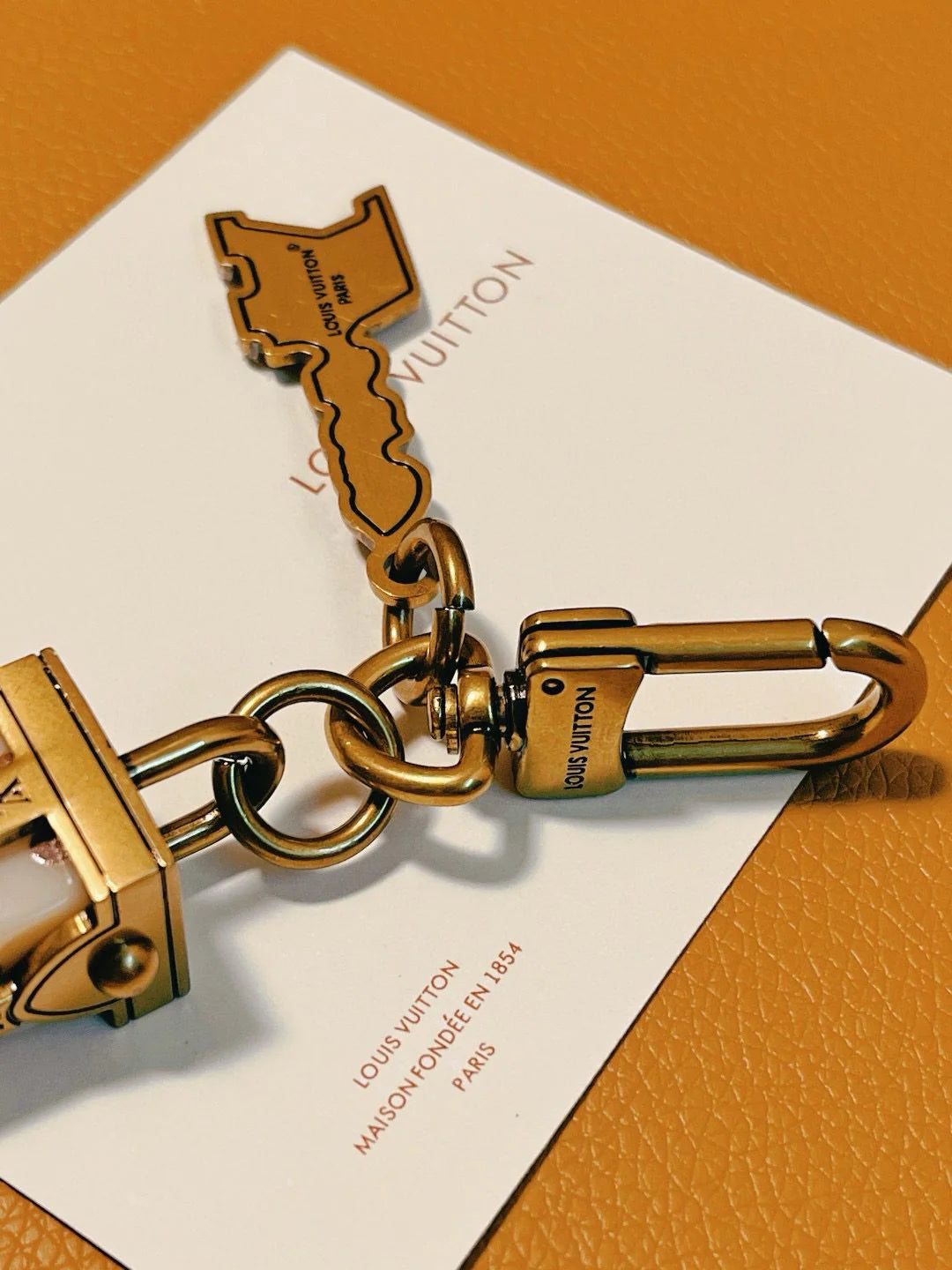 LV KEY HOLDER