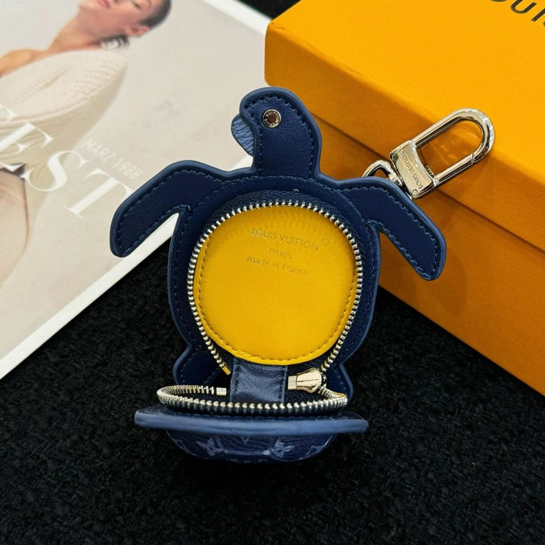 LV KEY HOLDER